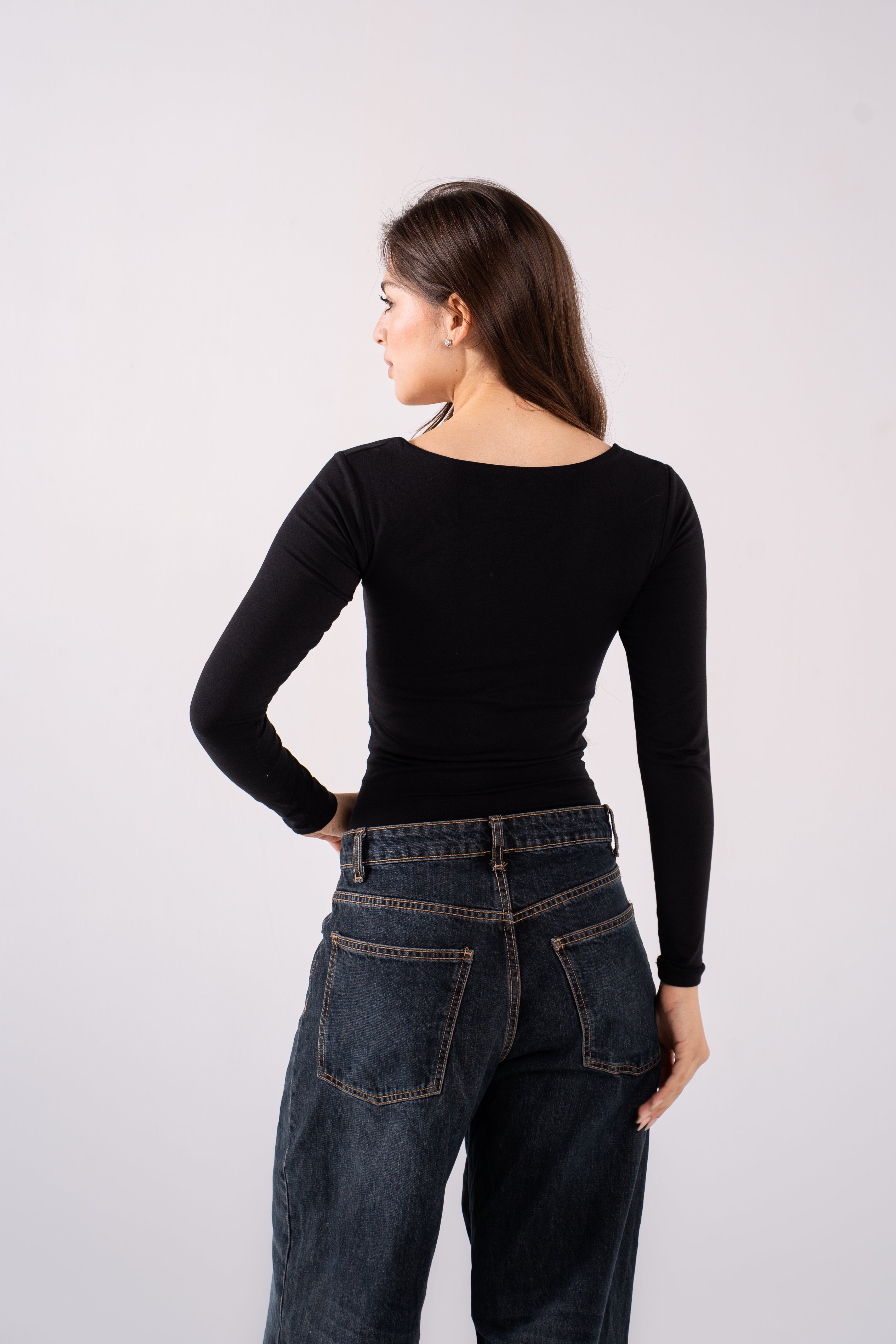 REFINED COTTON LONG-SLEEVE SQUARE NECK