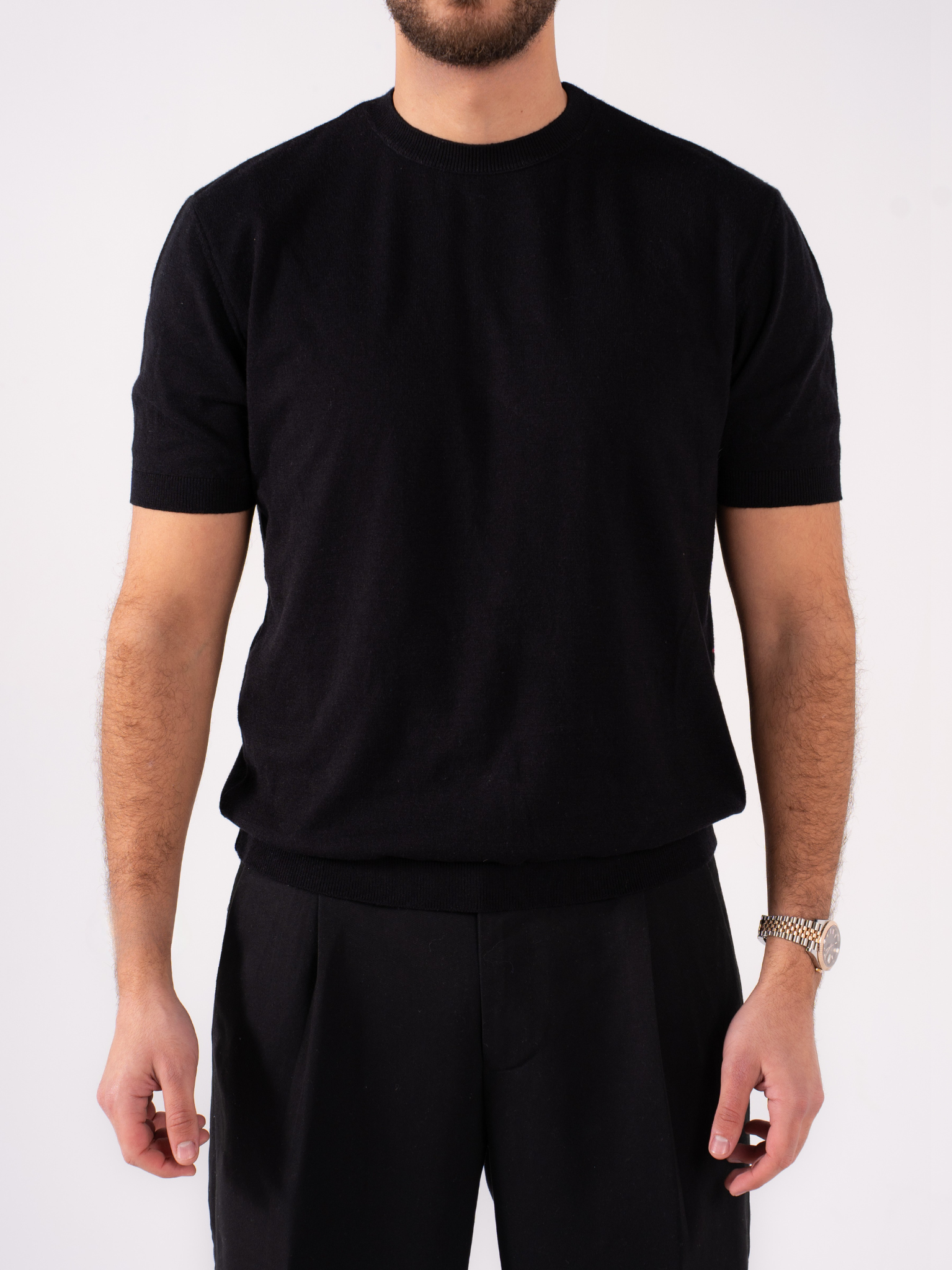 REFINED ROUND NECK KNIT T-SHIRT