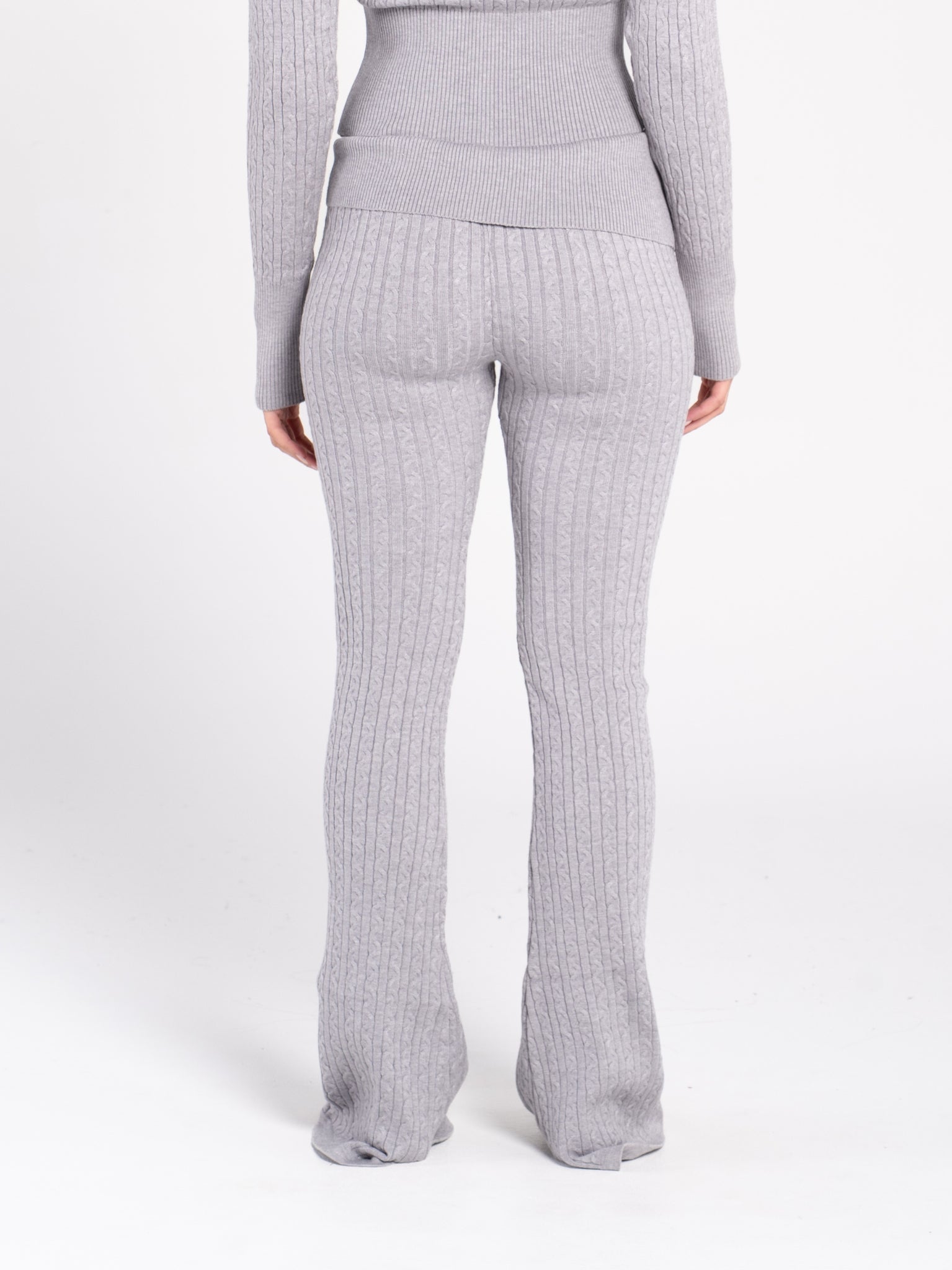 CABLE KNIT PANTS