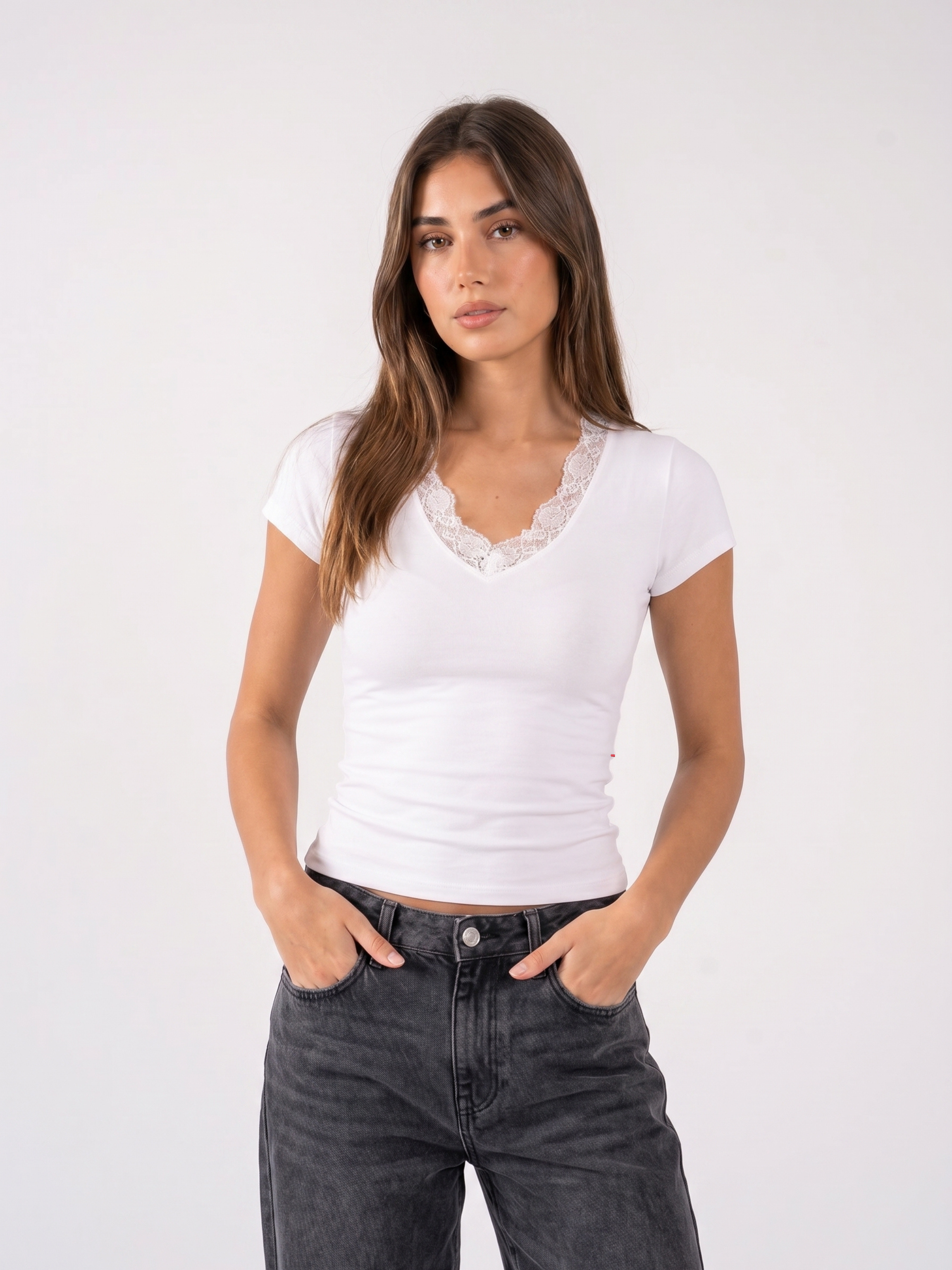 REFINED LACE COTTON SHORT SLEEVE V NECK