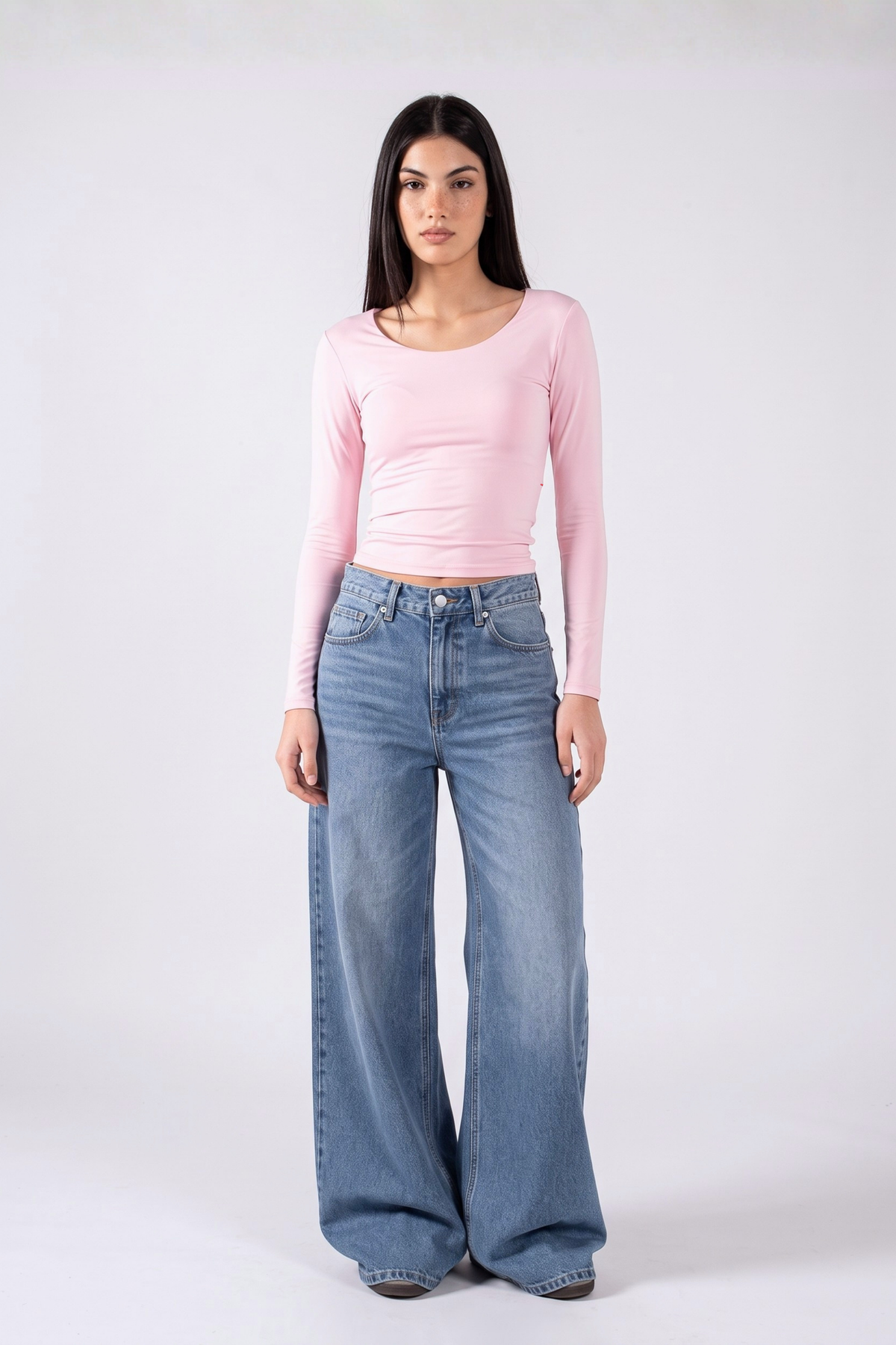 REFINED LONG-SLEEVE WIDE NECK