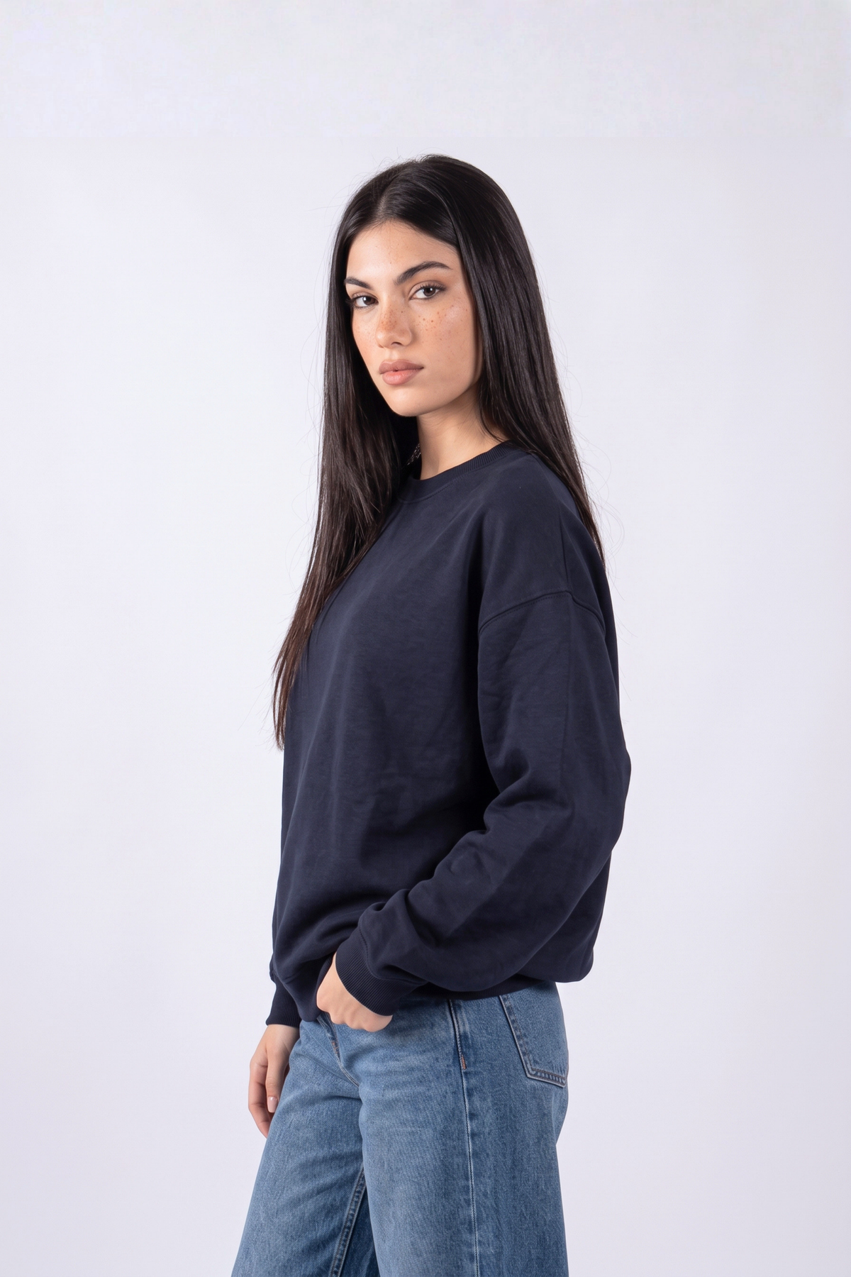 REFINED OVERSIZED CREW NECK