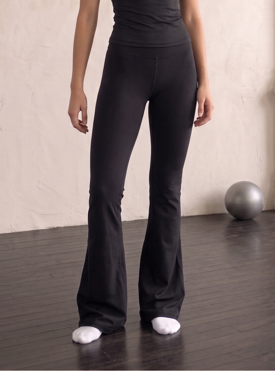 ULTIMATE YOGA PANTS