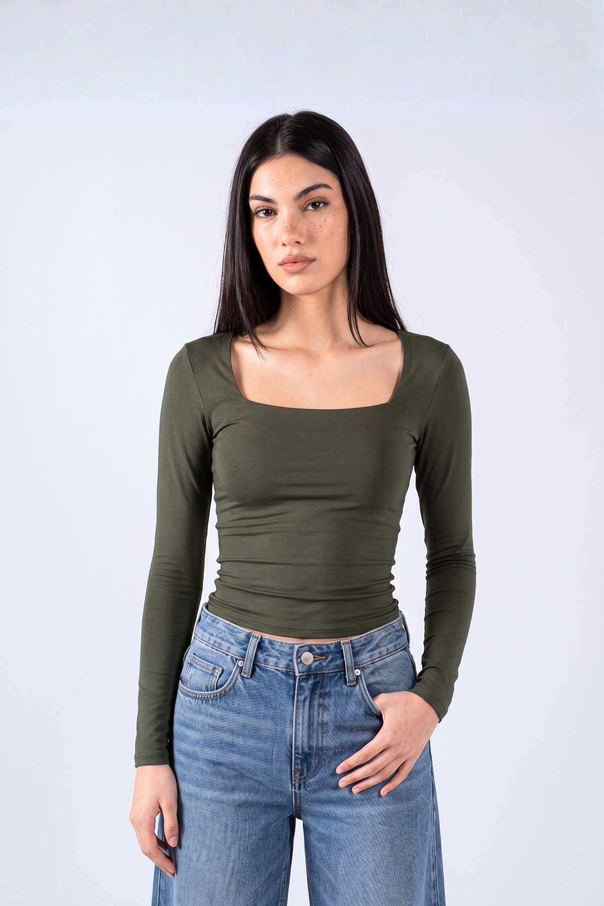 REFINED LONG-SLEEVE SQUARE NECK