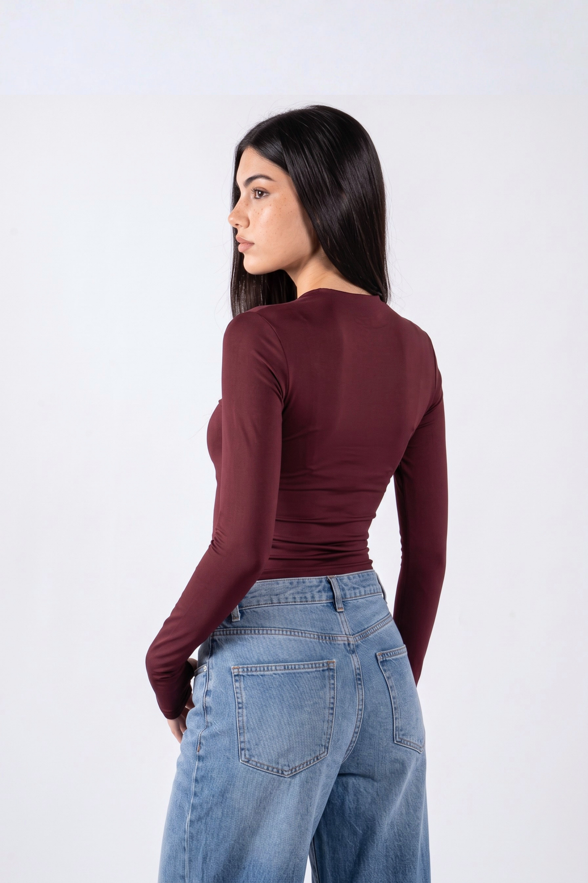 REFINED LONG-SLEEVE ZIPPER