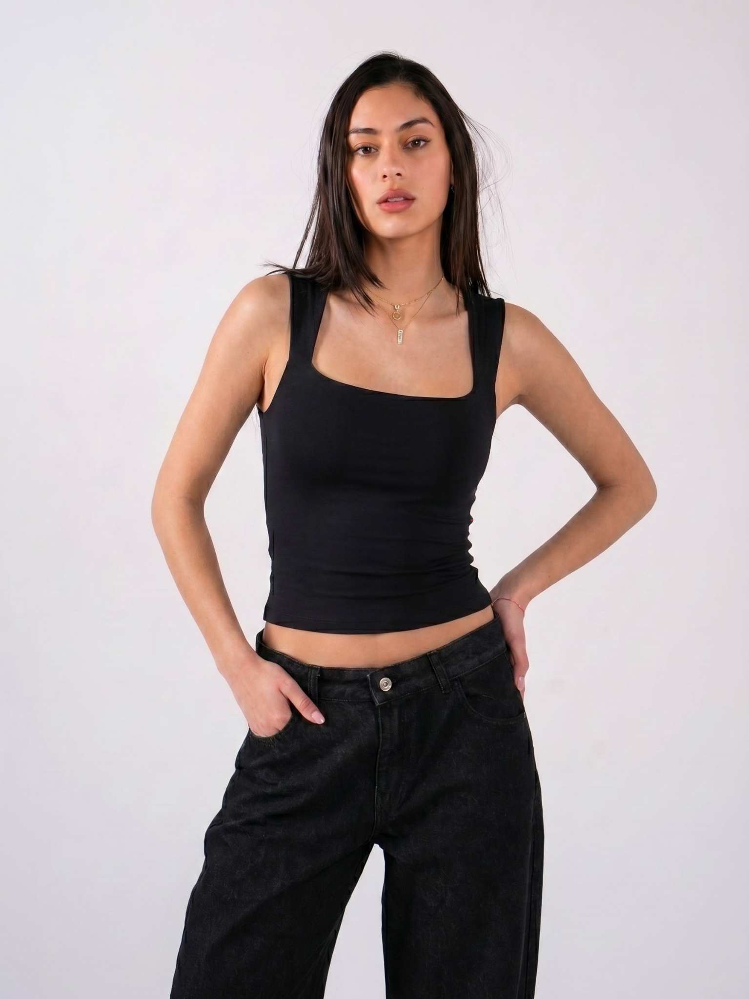REFINED SQUARE NECK TANK TOP