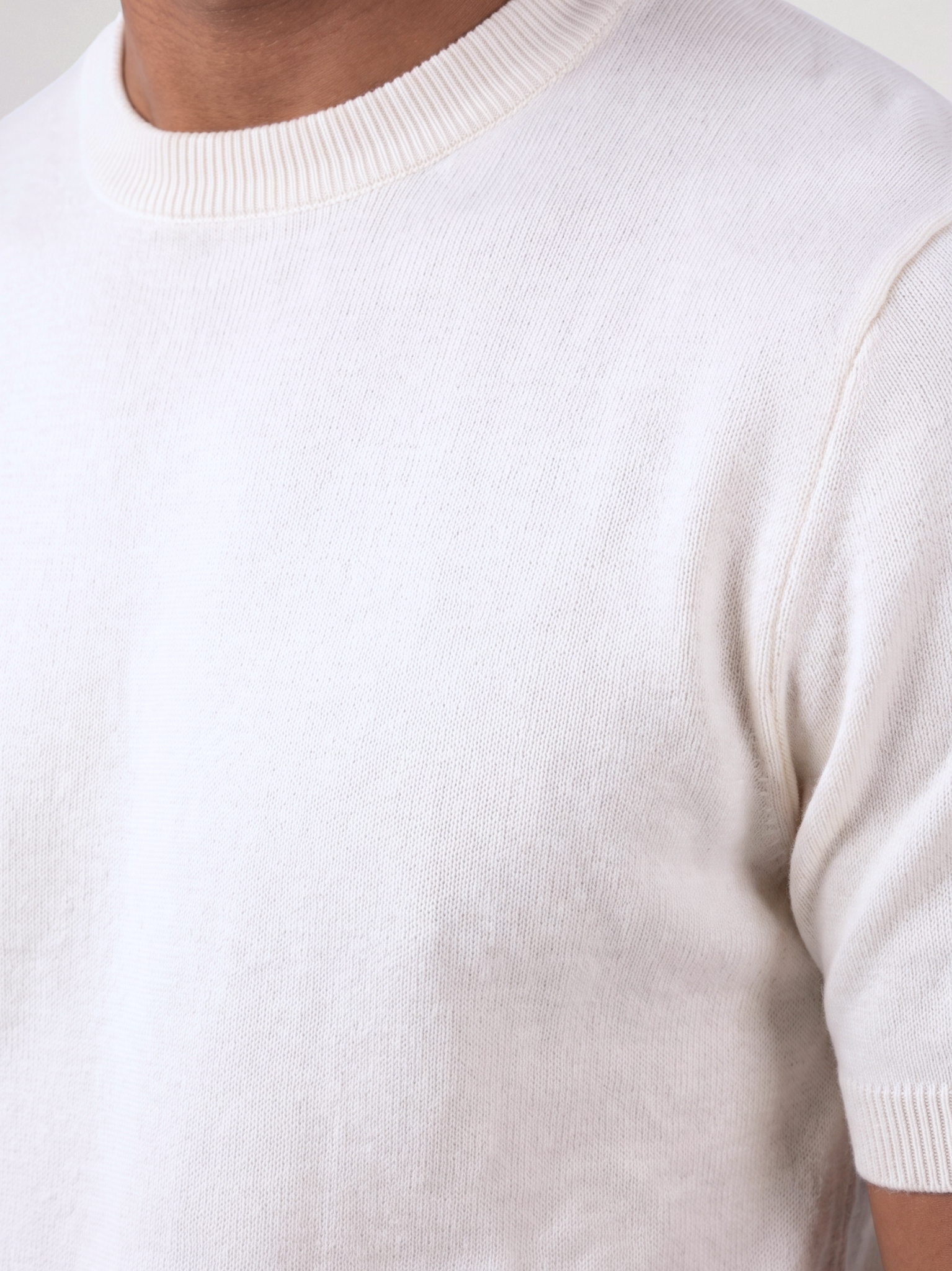REFINED ROUND NECK COTTON KNIT T-SHIRT
