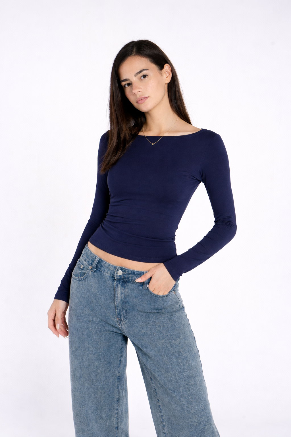 WIDE SHOULDER LONG SLEEVE TOP