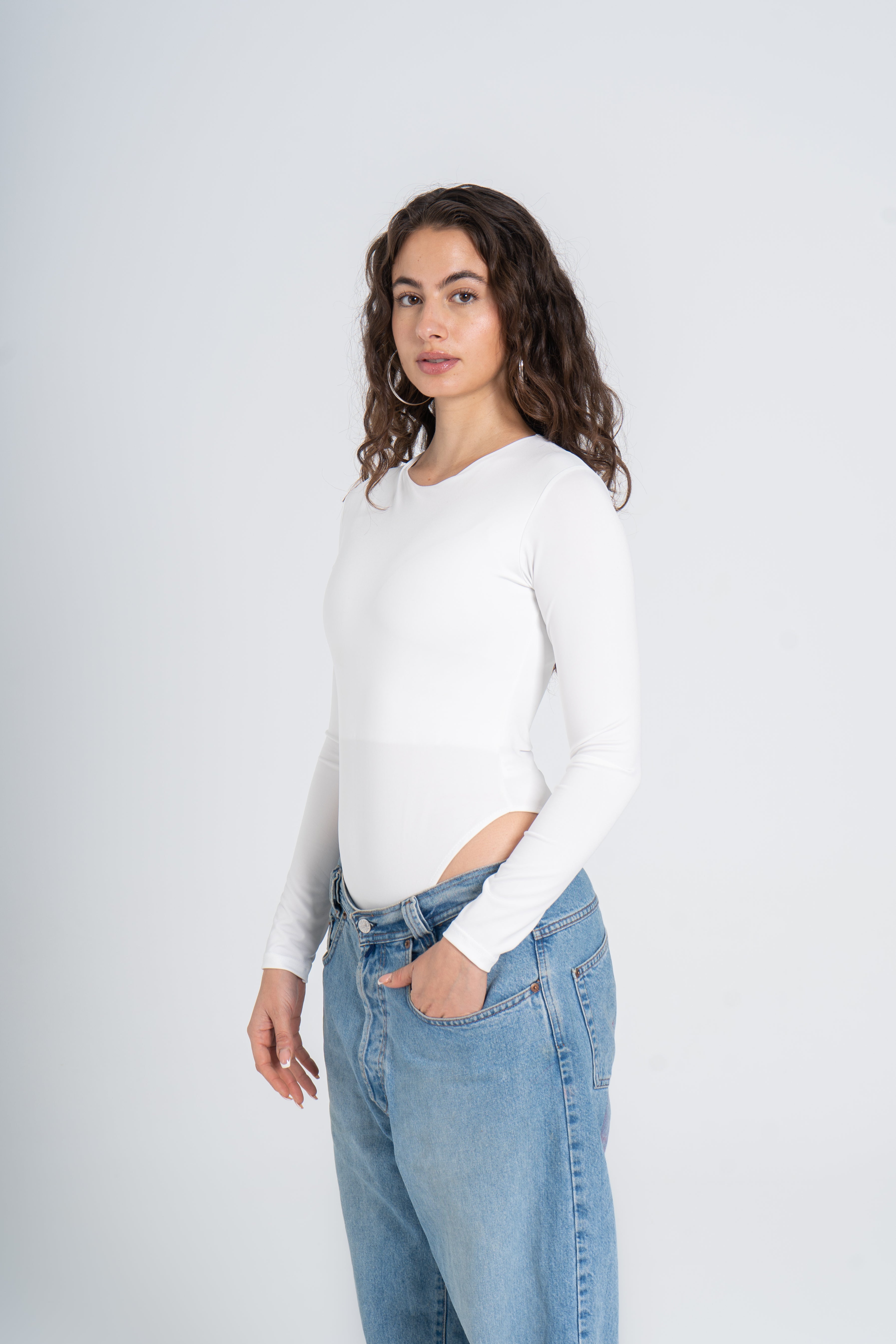 ROUND NECK LONG SLEEVE BODYSUIT