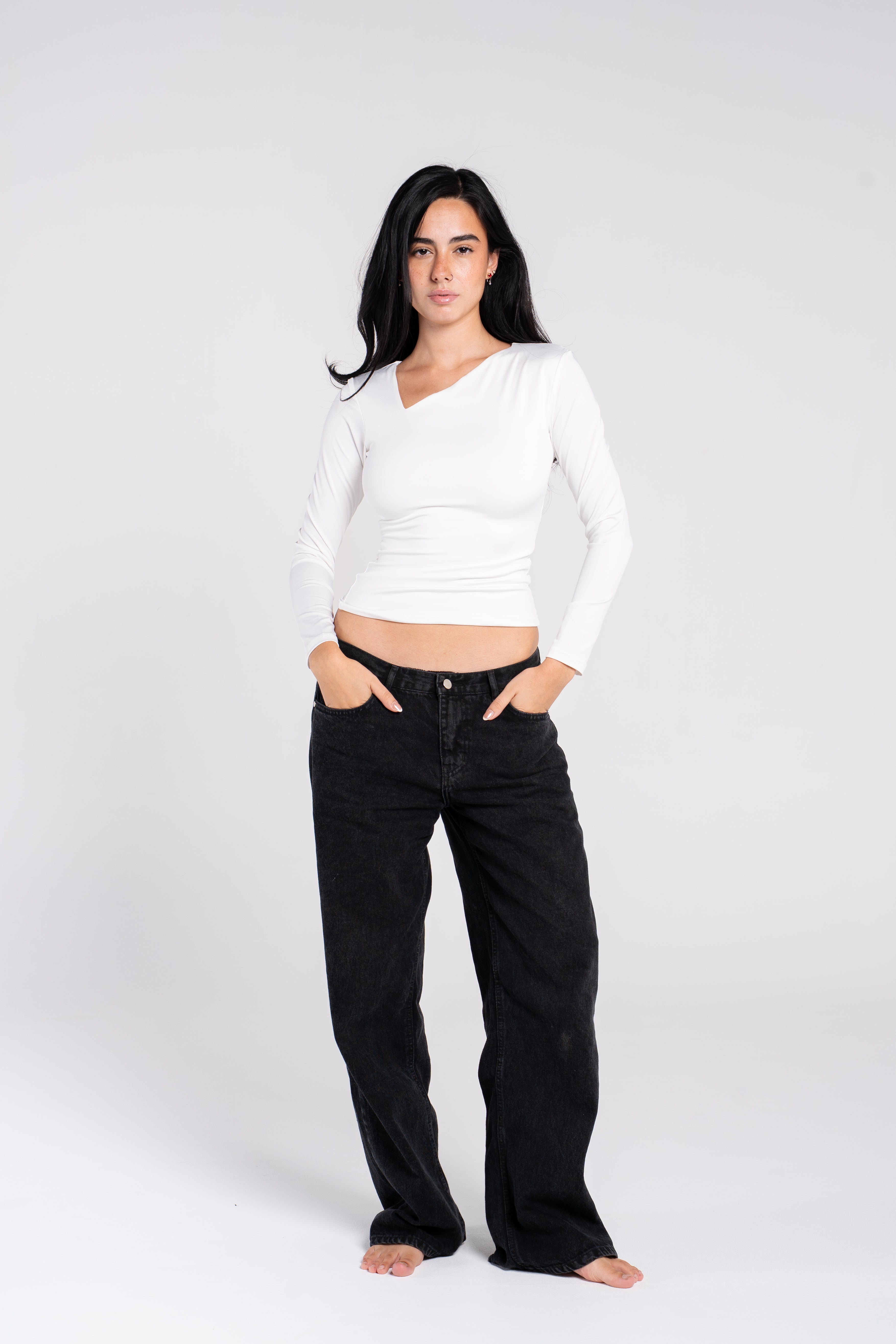 ASYMMETRICAL V NECK LONG SLEEVE