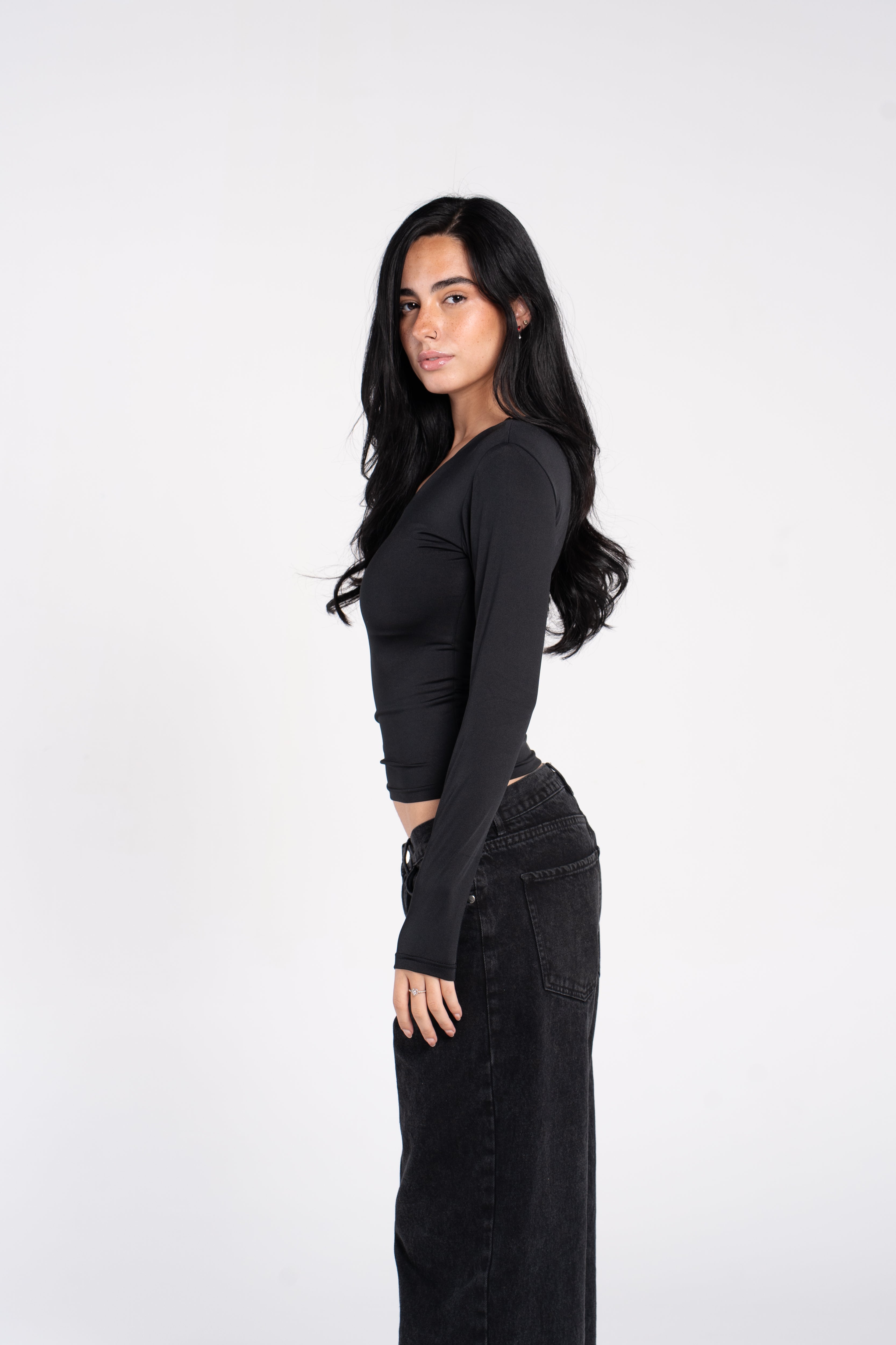 V NECK LONG SLEEVE