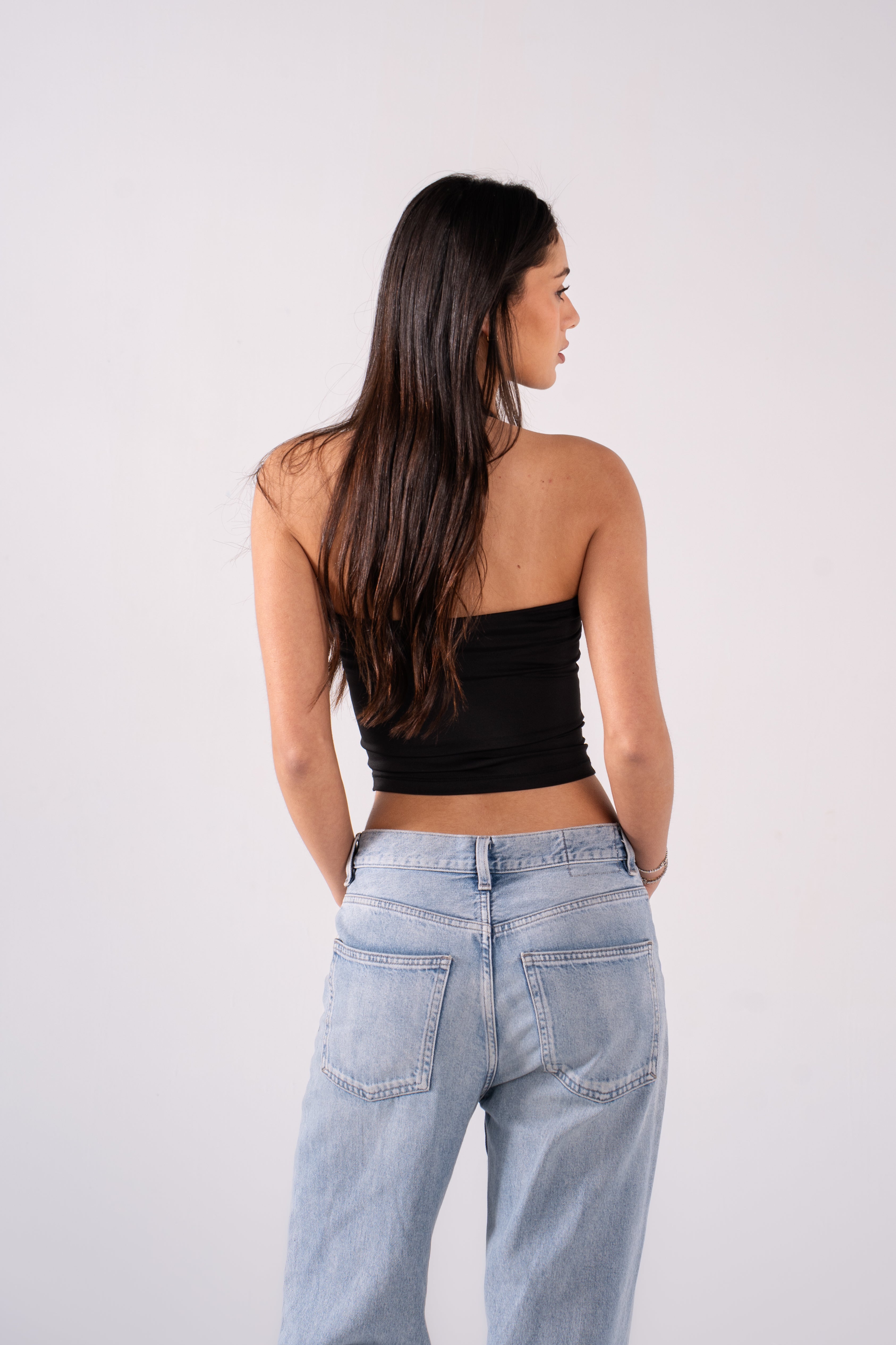 REFINED HALTER TOP