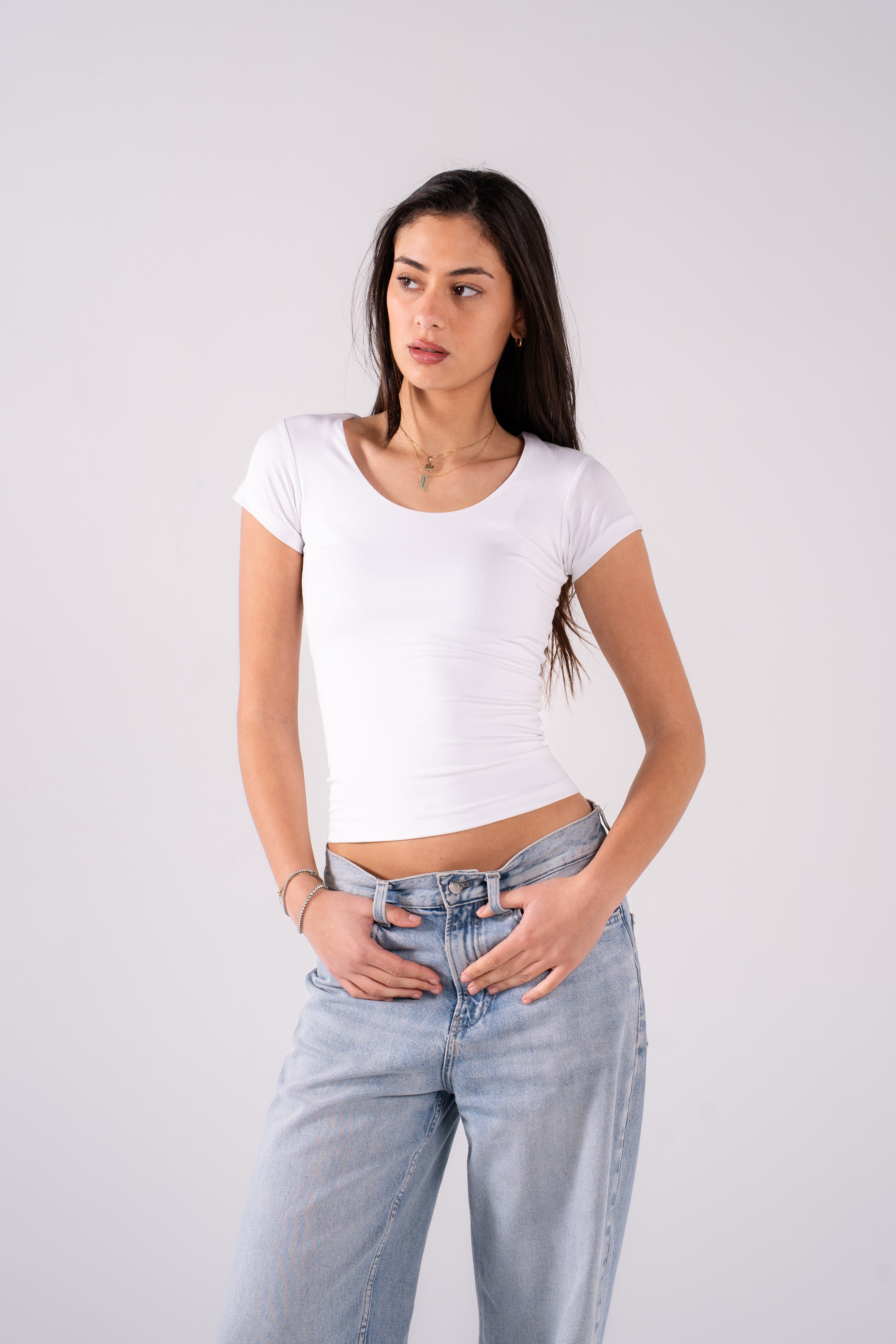 REFINED COTTON SHORT-SLEEVE WIDE NECK