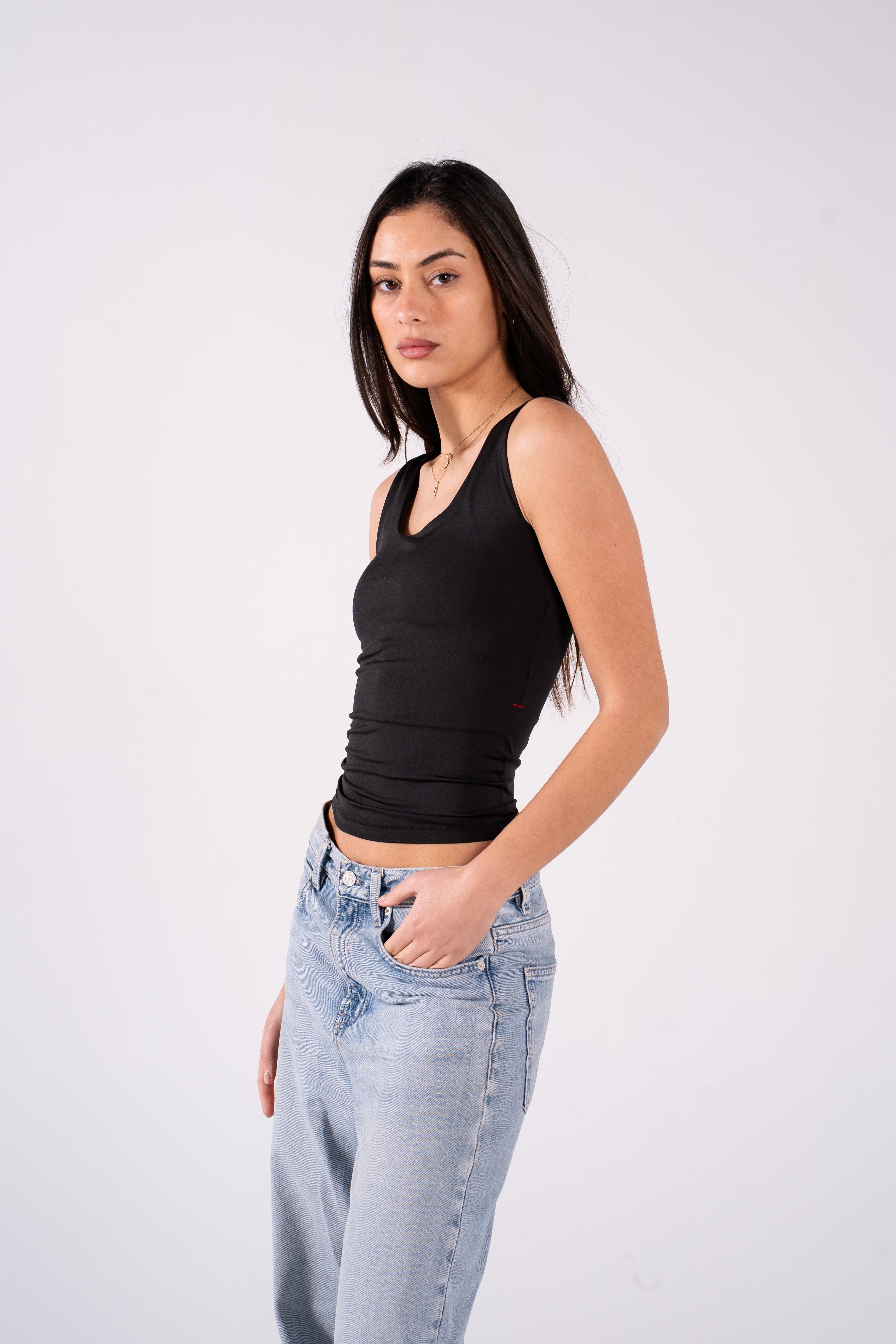 REFINED TANK-TOP