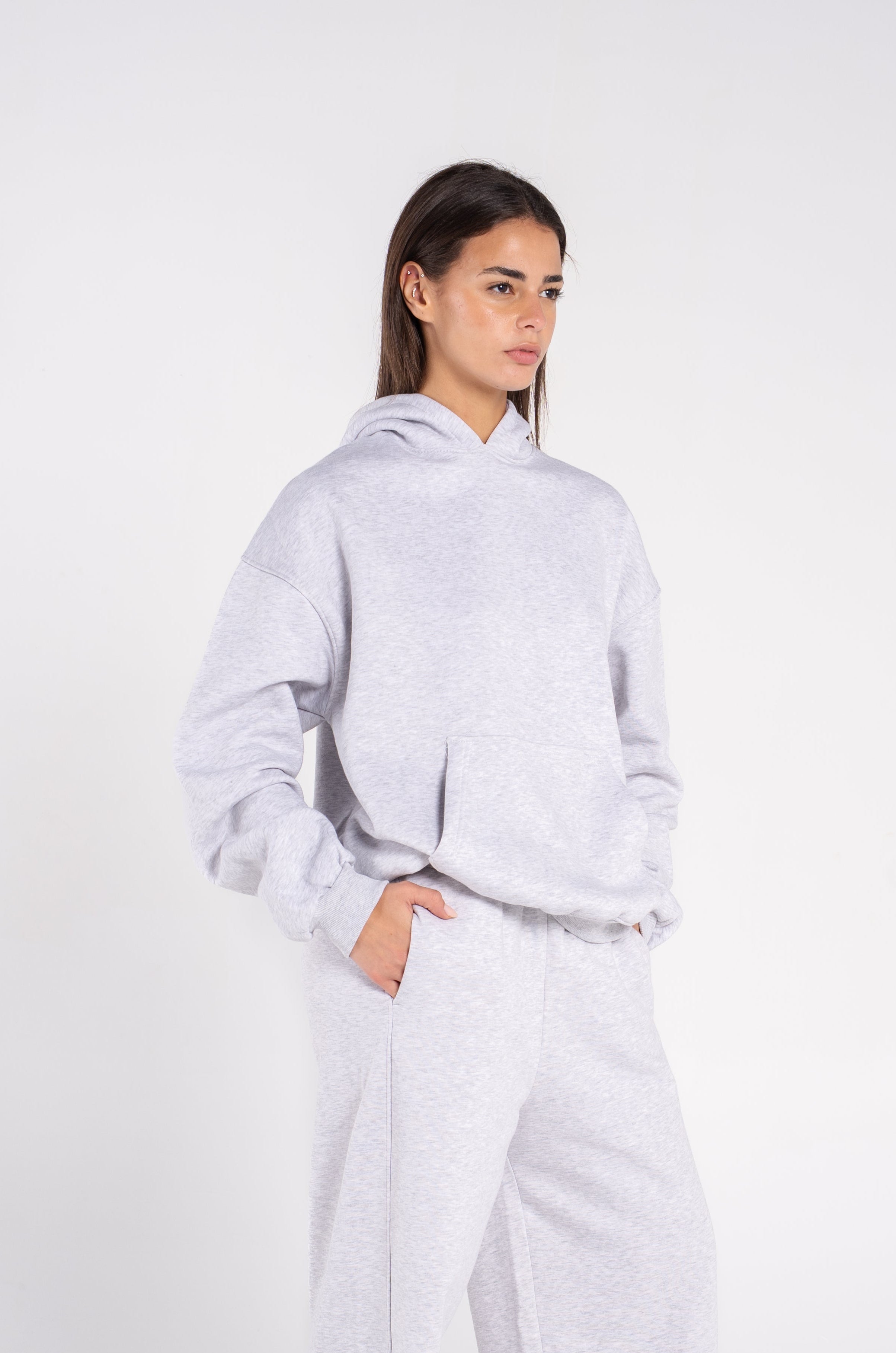 OVERSIZED HOODIE