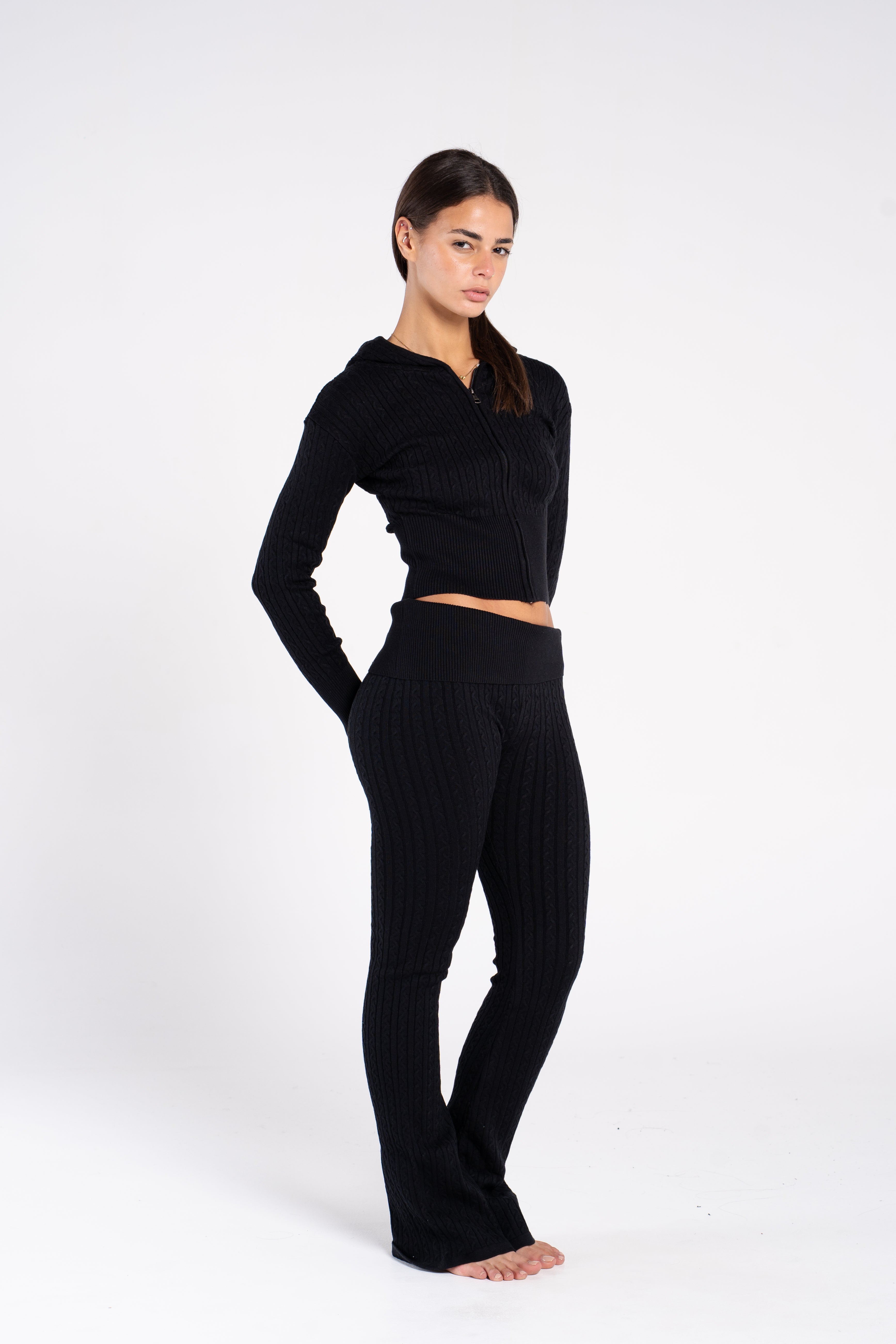 CABLE KNIT PANTS