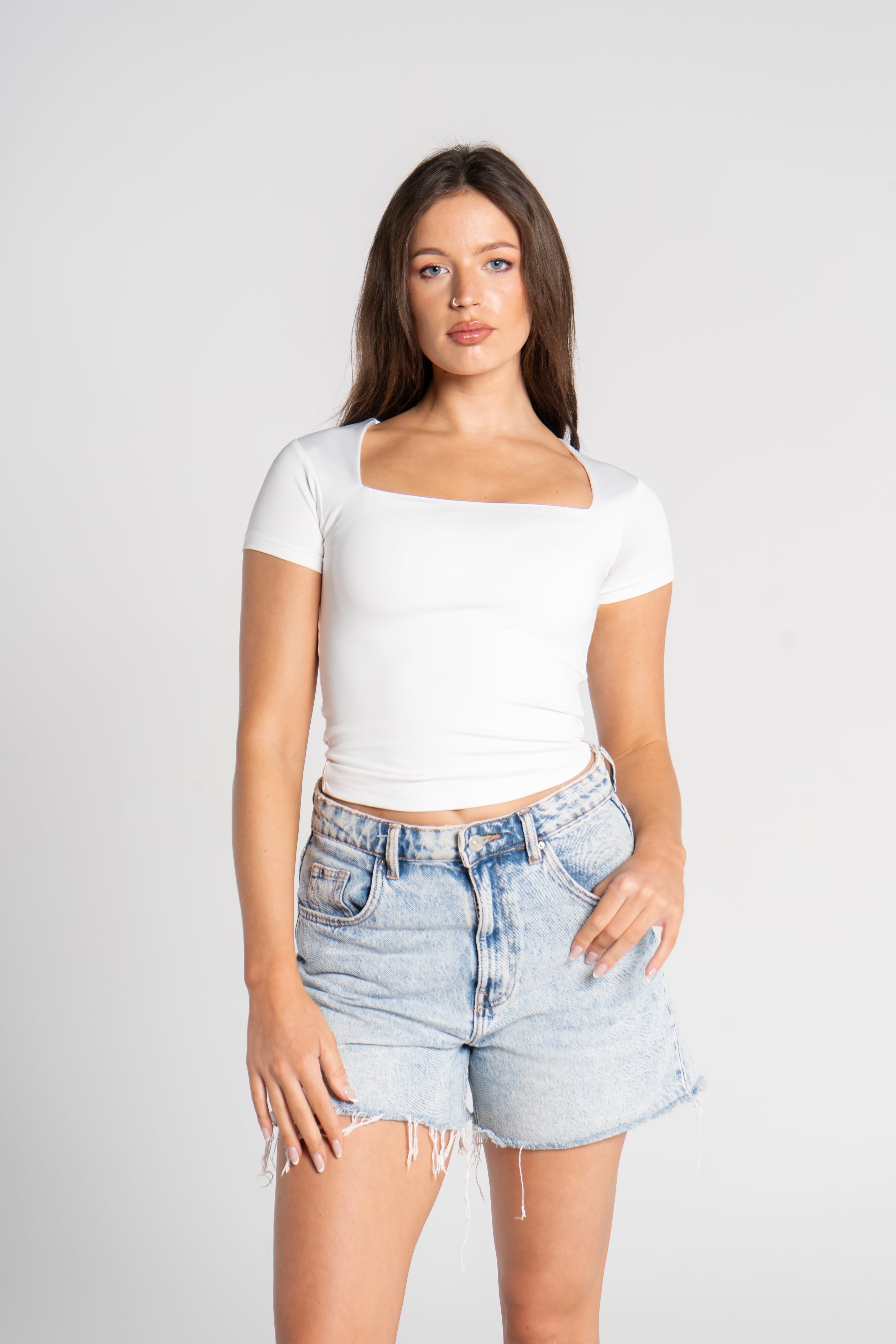 SQUARE NECK SHORT SLEEVE (BLACK & WHITE)