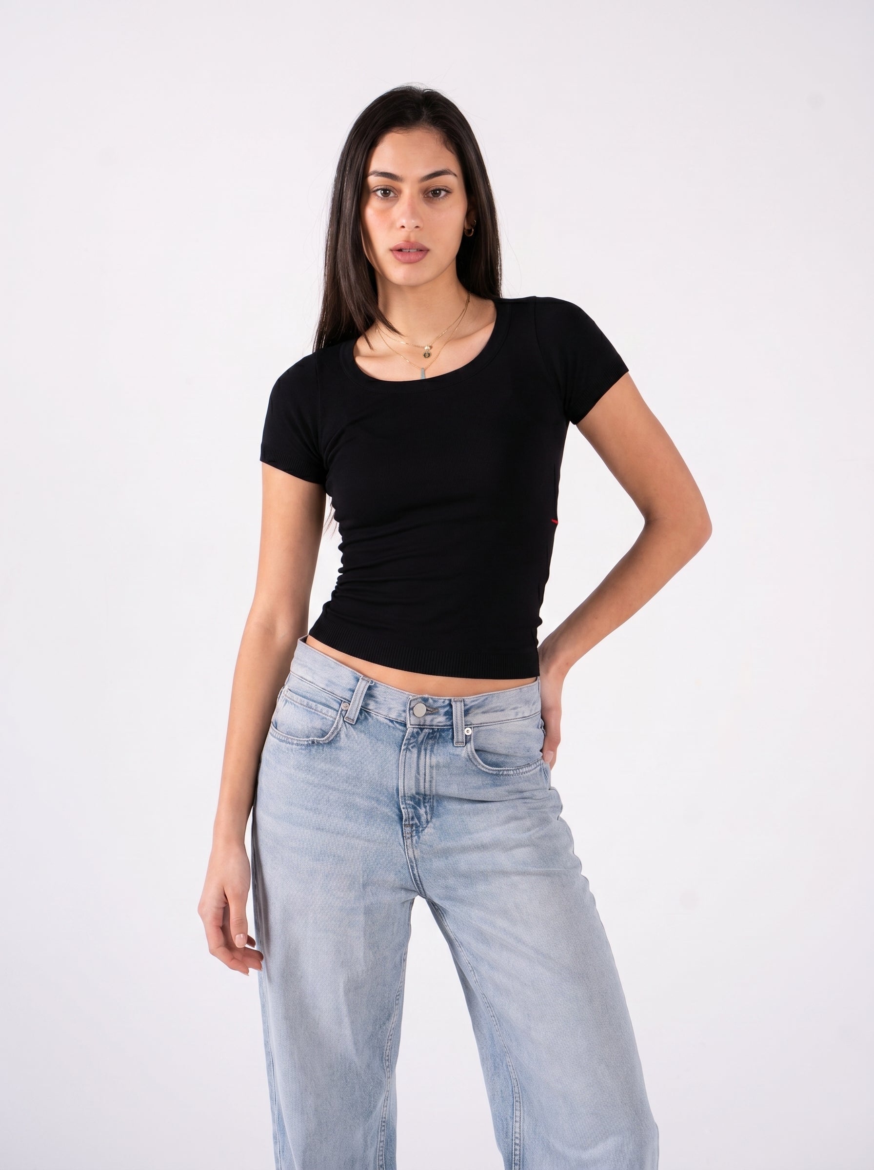 REFINED KNIT SHORT-SLEEVE WIDE NECK