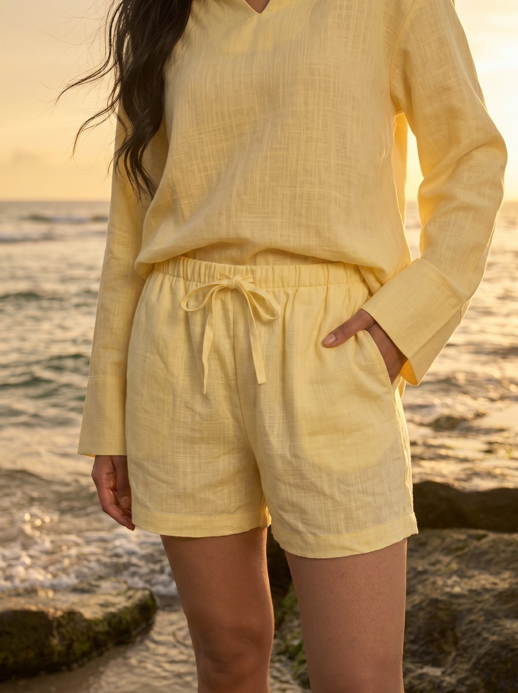 REFINED LINEN SHORTS