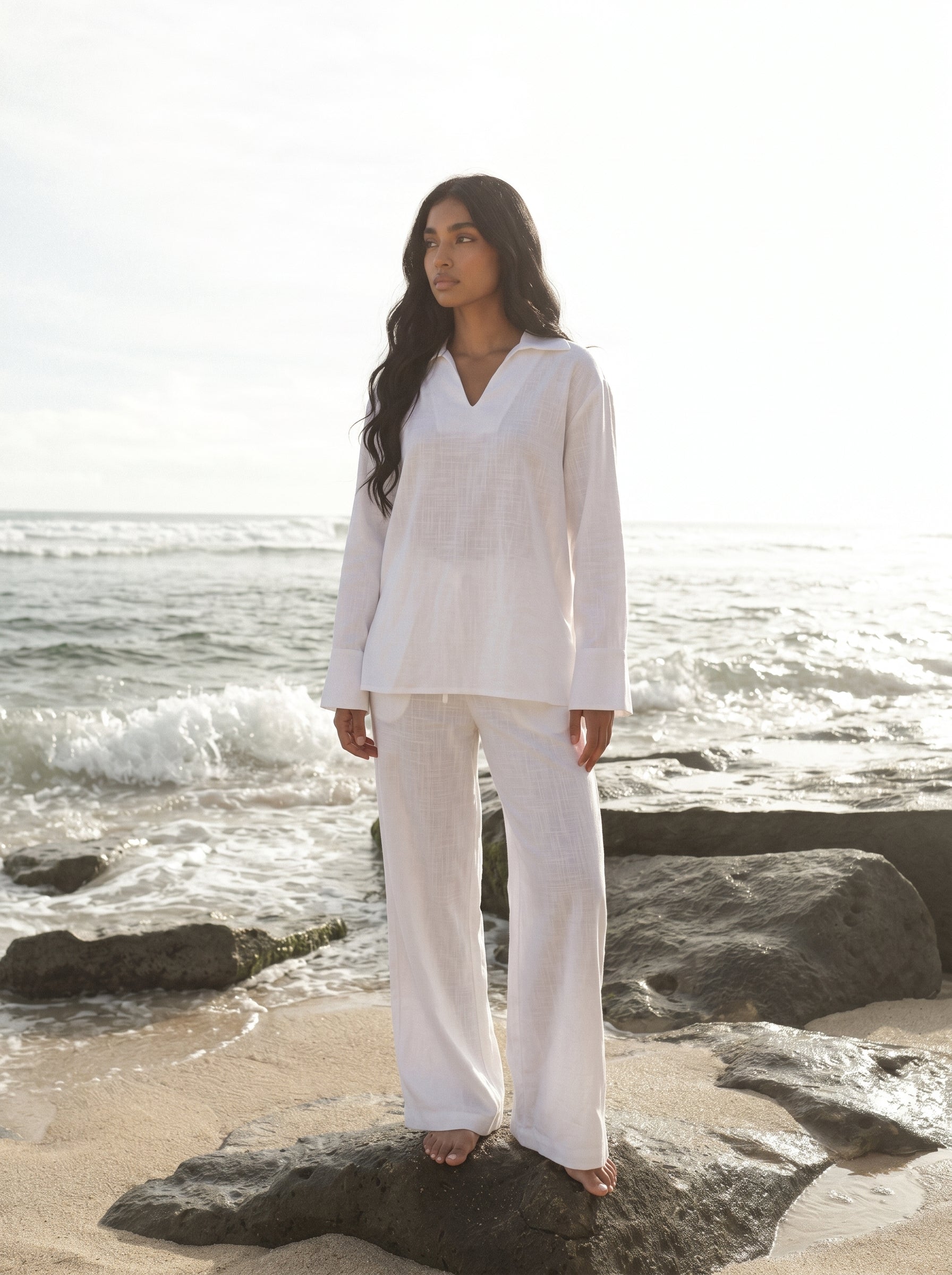 REFINED LINEN POLO BLOUSE