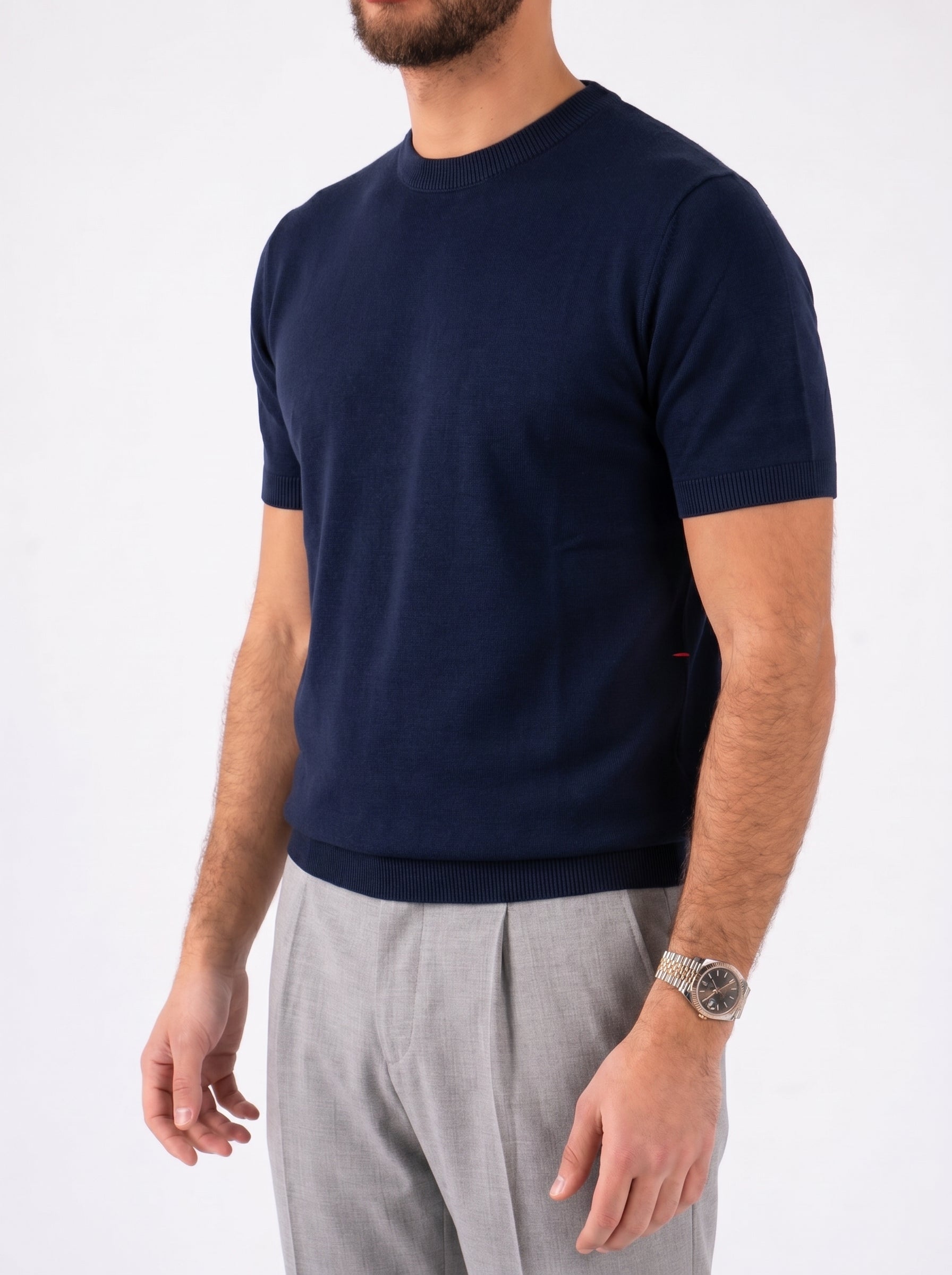 REFINED ROUND NECK KNIT T-SHIRT