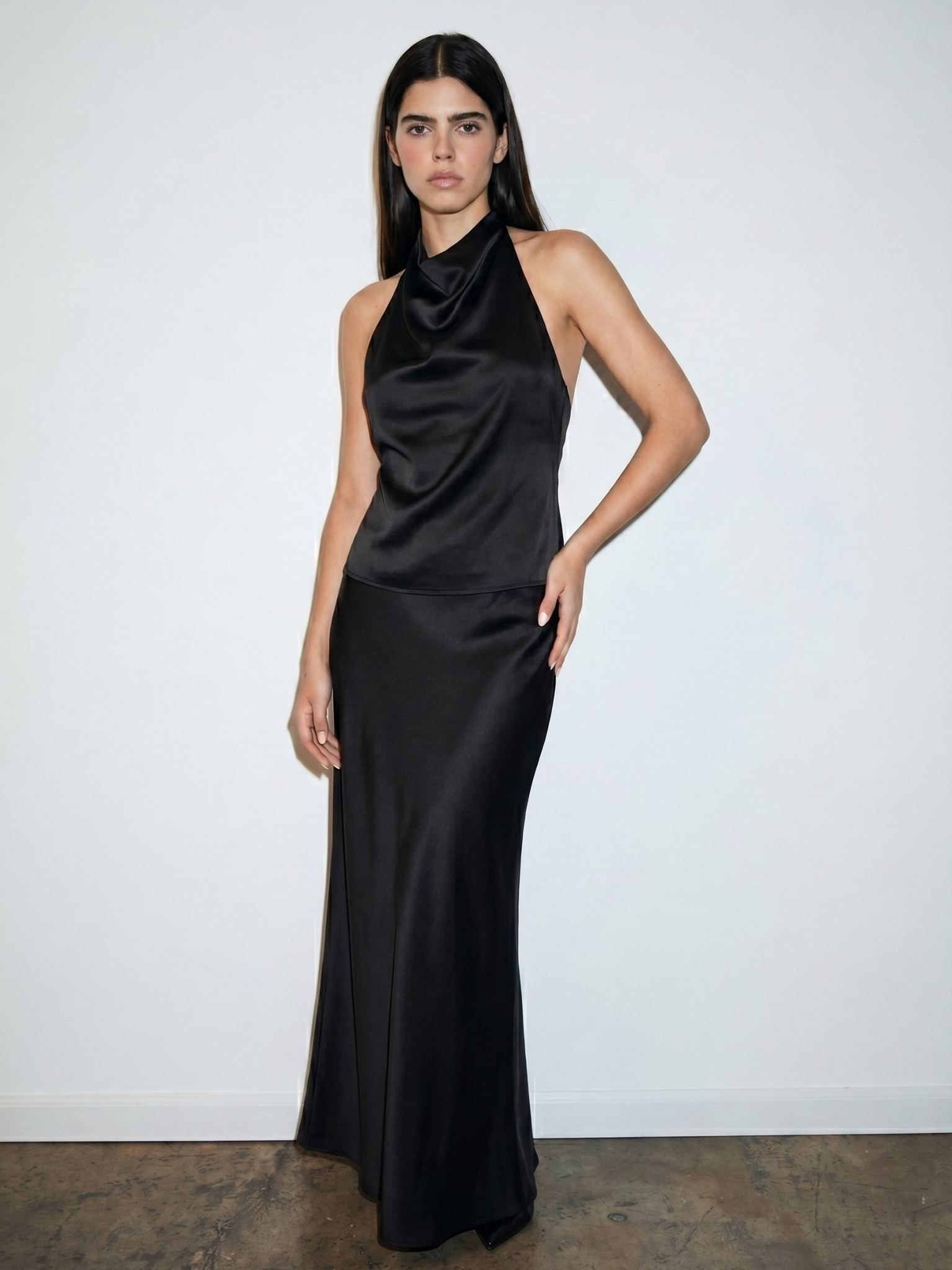 REFINED SATIN MIDI SKIRT