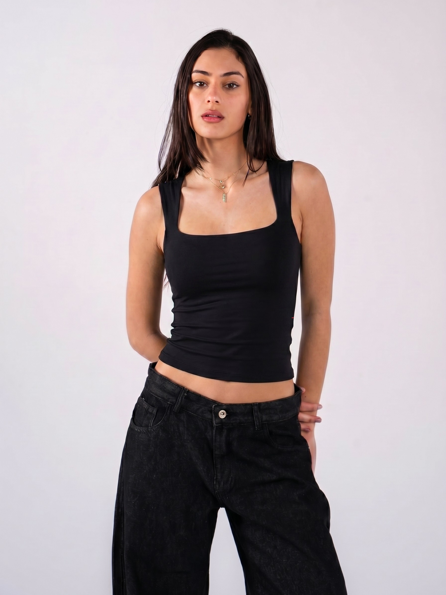 REFINED SQUARE NECK TANK TOP
