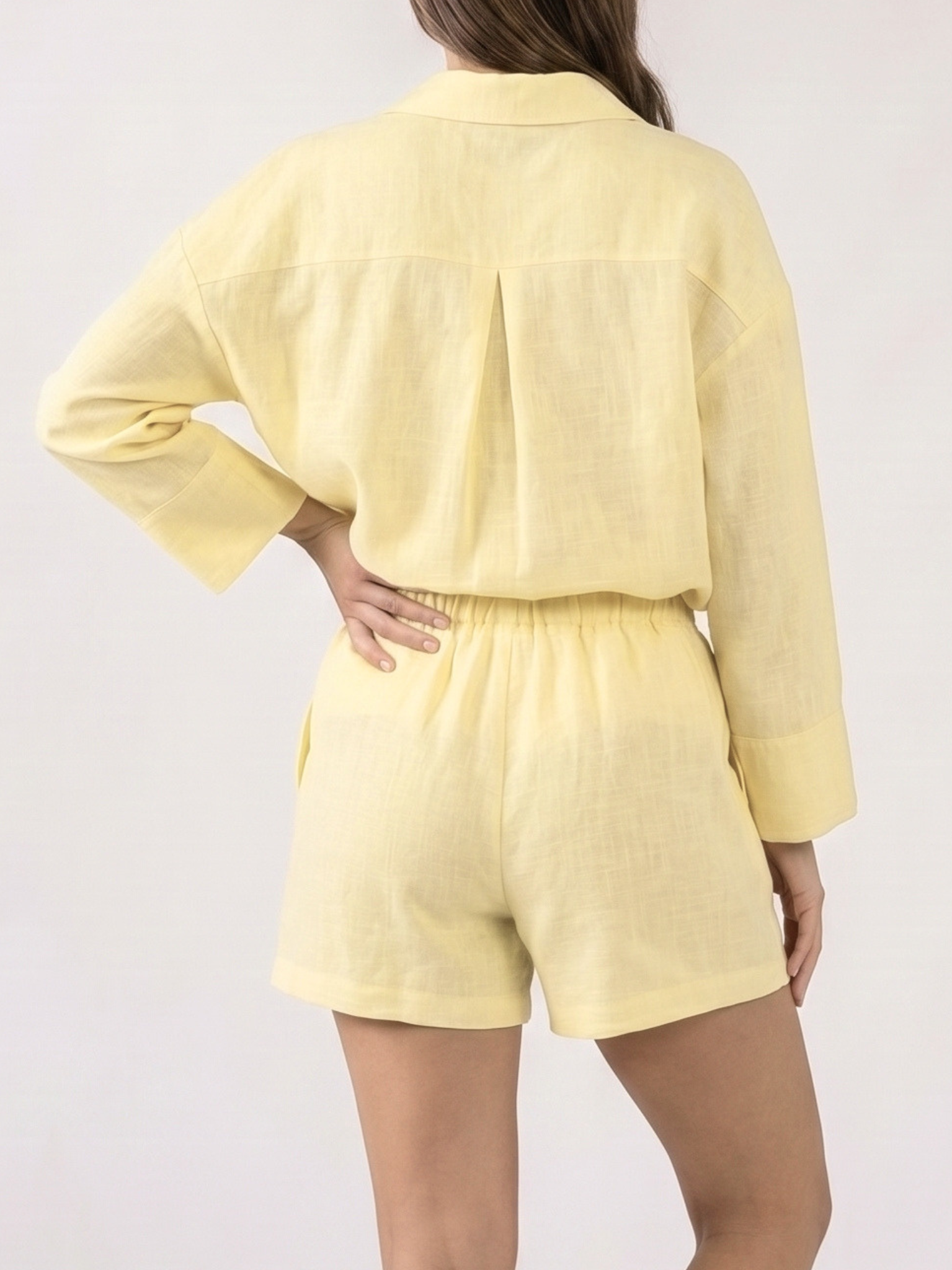 REFINED LINEN SHORTS
