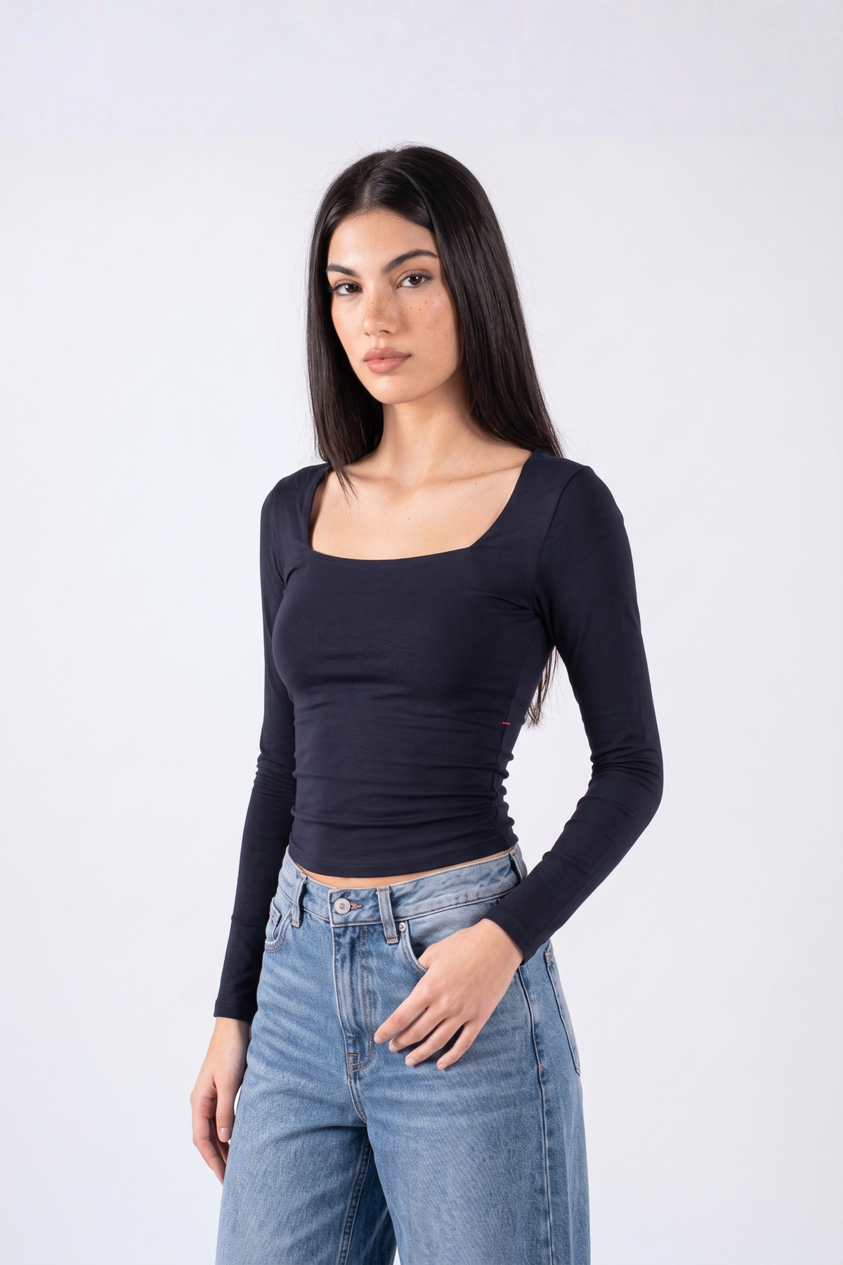 REFINED COTTON LONG-SLEEVE SQUARE NECK