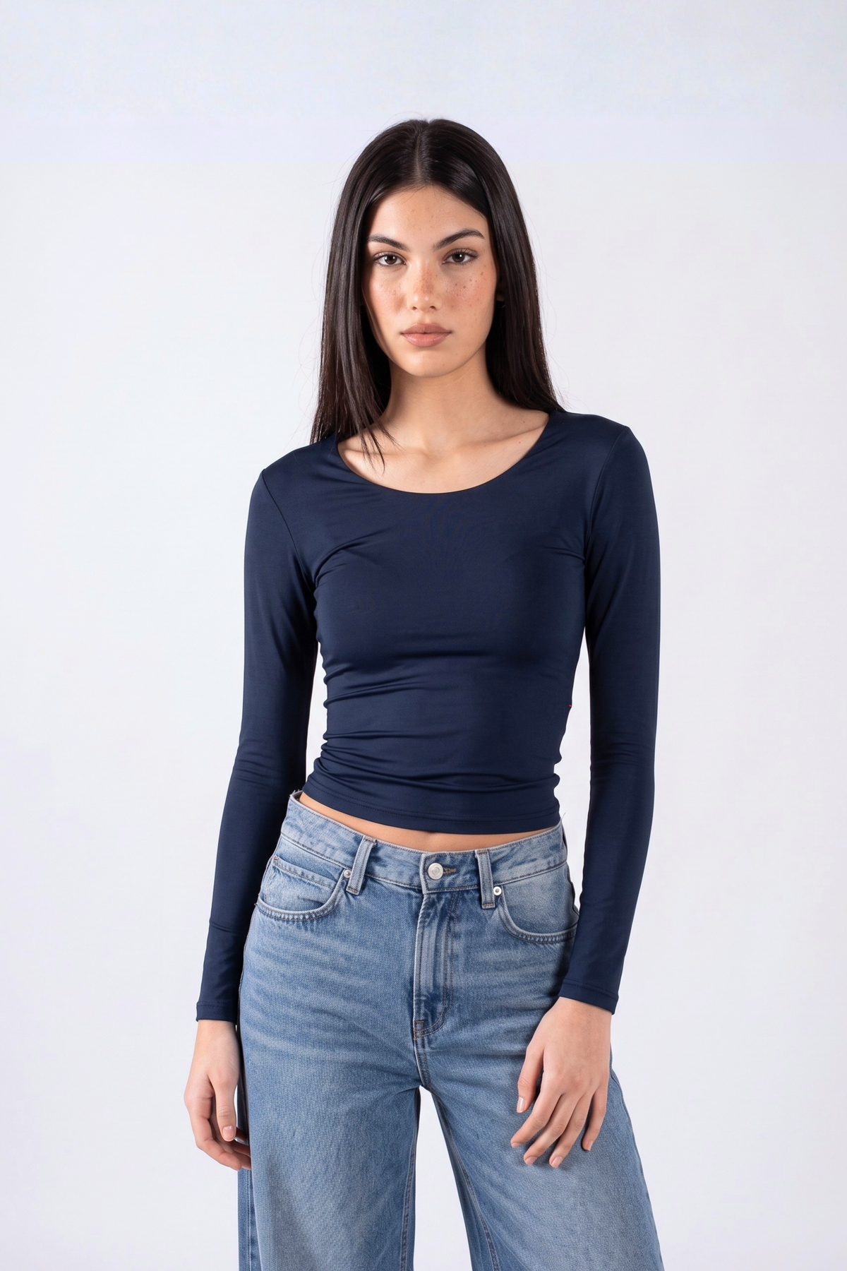 REFINED LONG-SLEEVE WIDE NECK