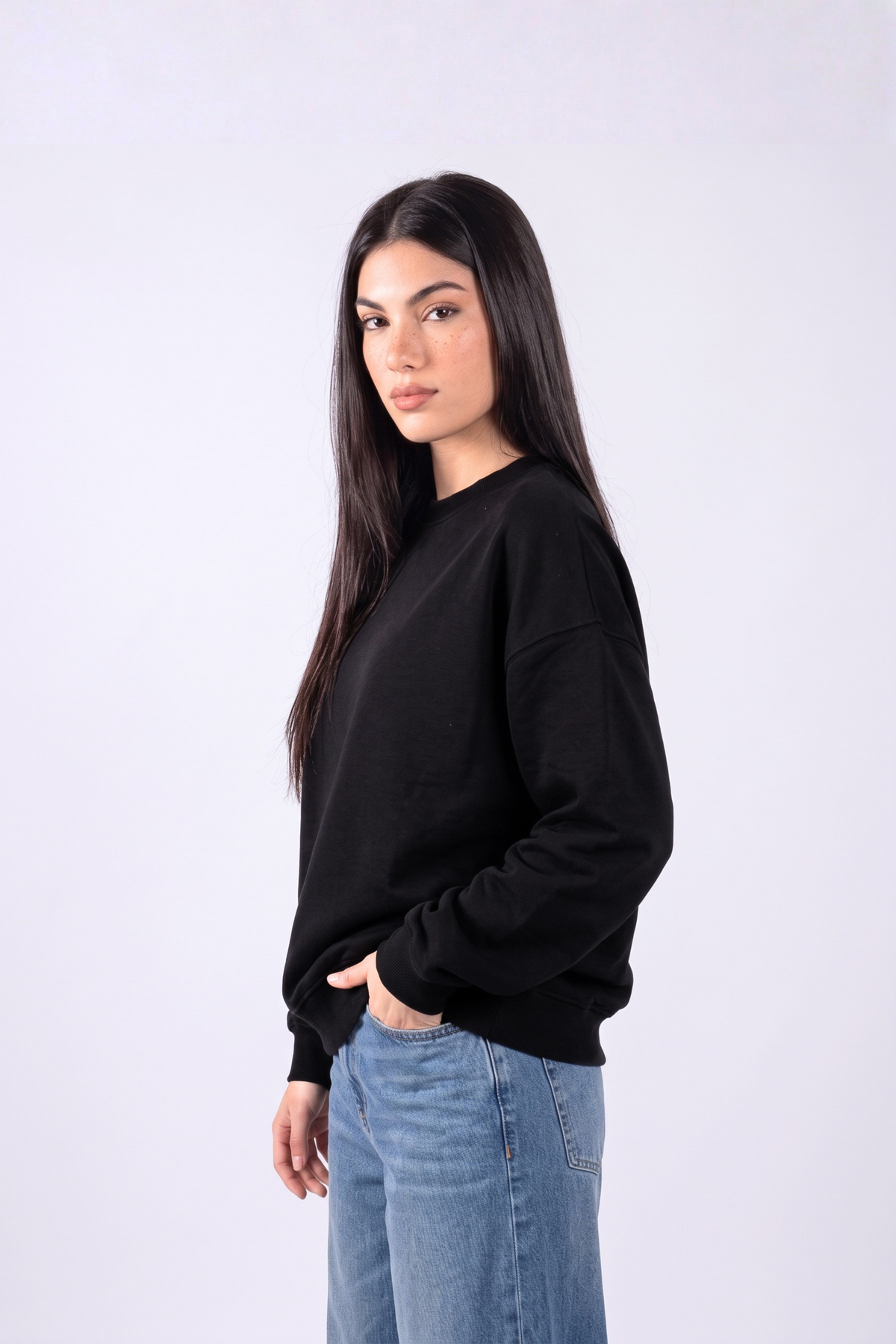 REFINED OVERSIZED CREW NECK