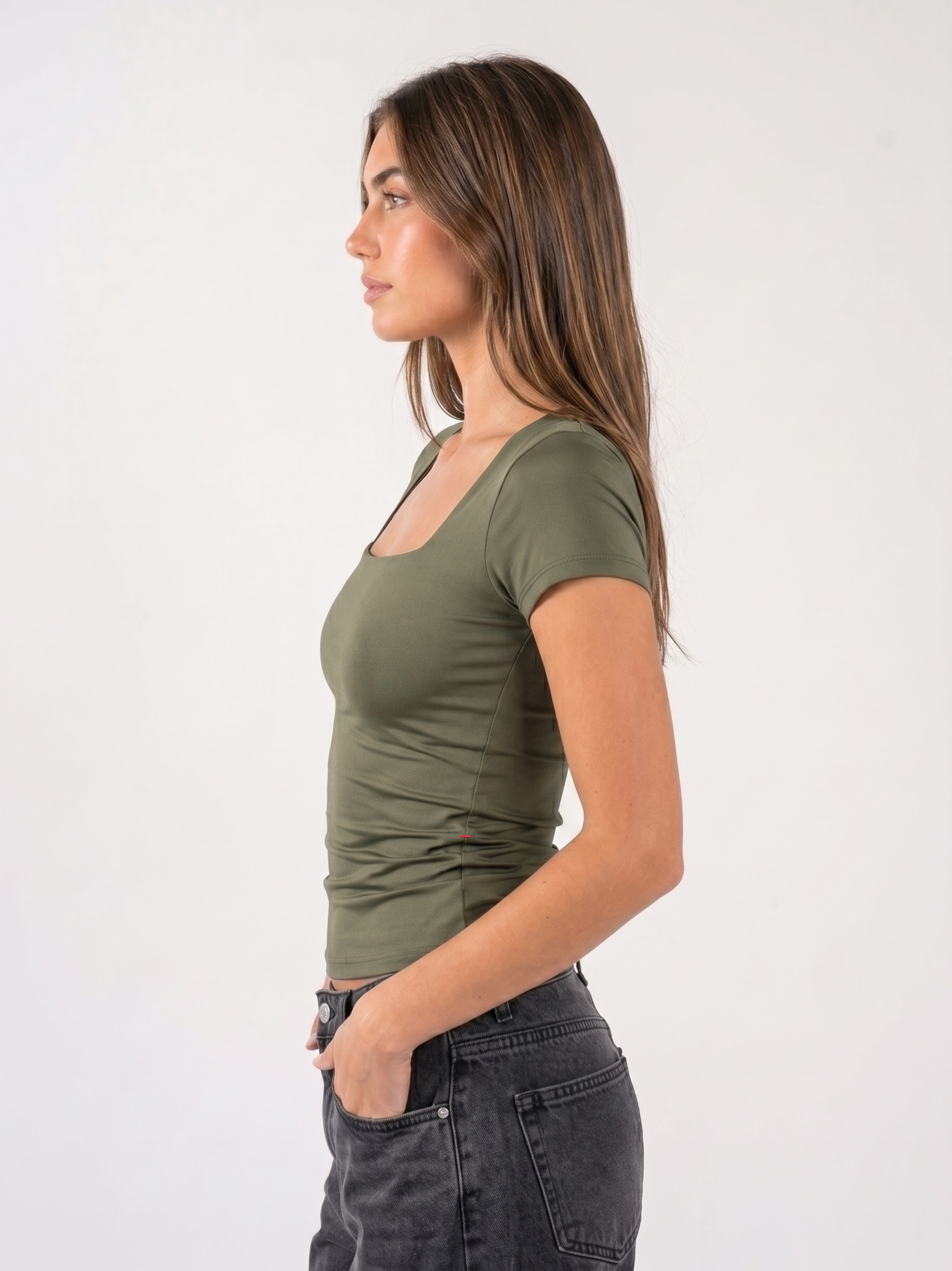 REFINED SHORT-SLEEVE SQUARE NECK