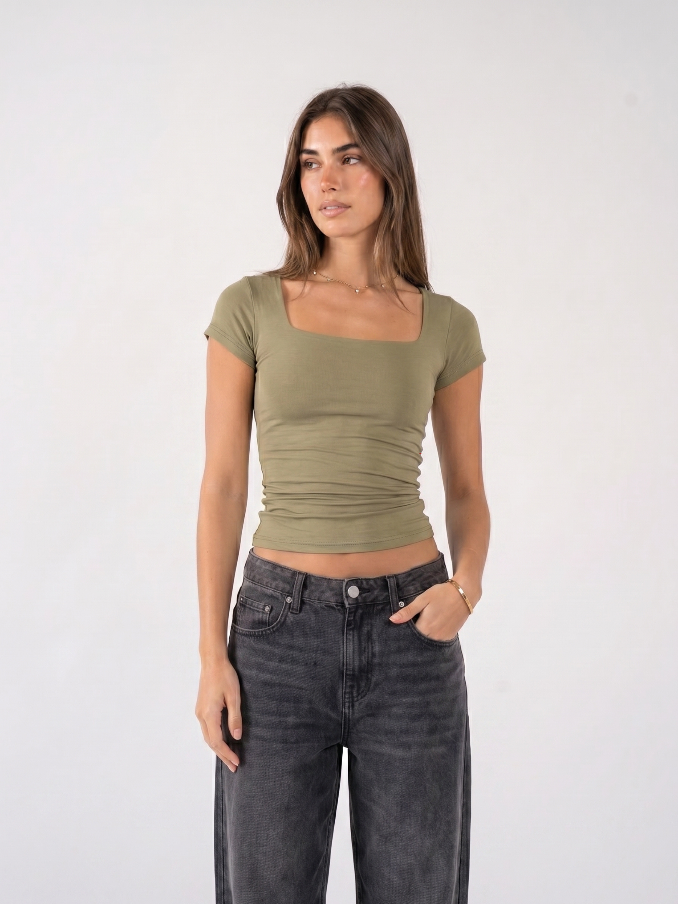 REFINED COTTON SHORT-SLEEVE SQUARE NECK