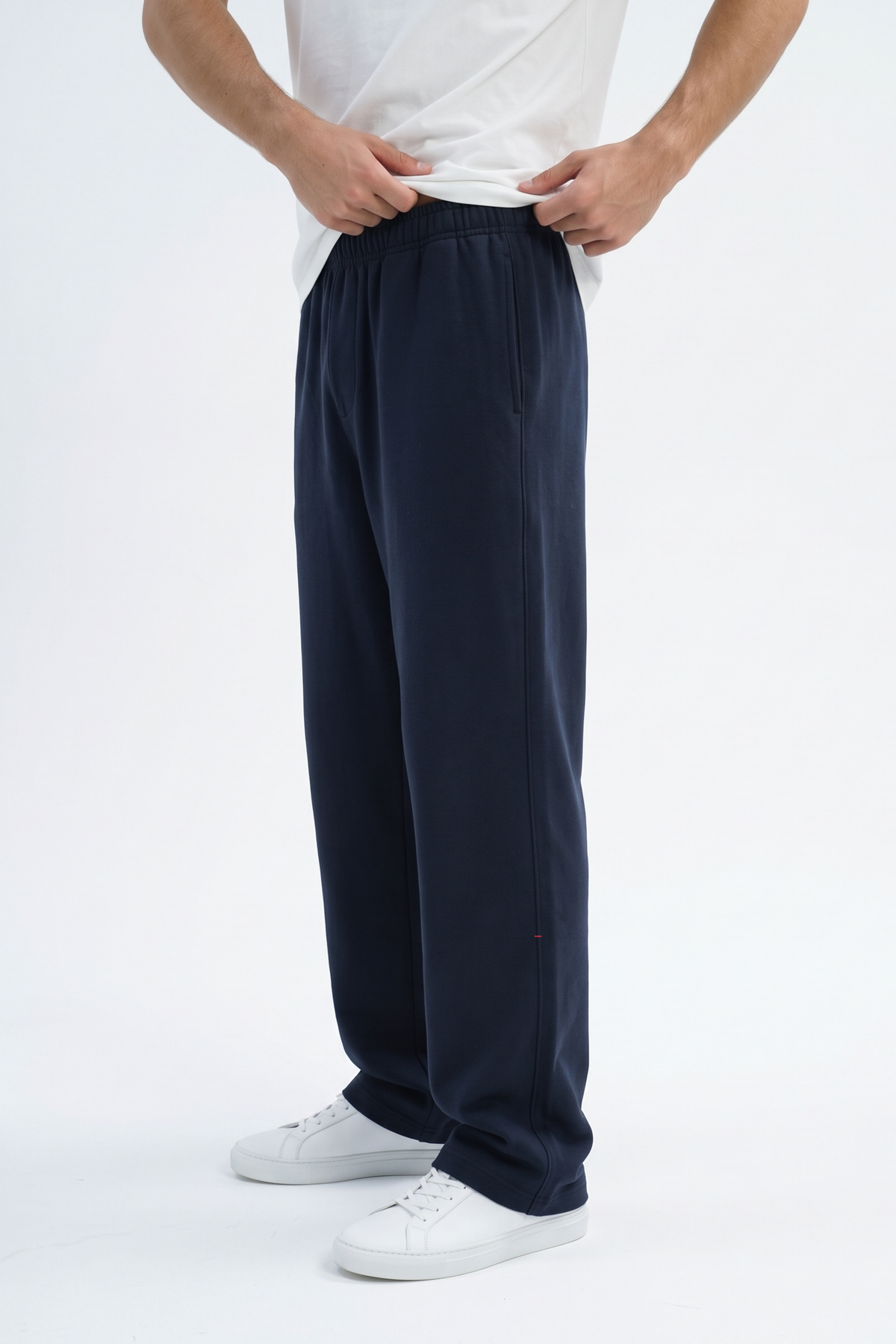 REFINED STRAIGHT LEG PANTS