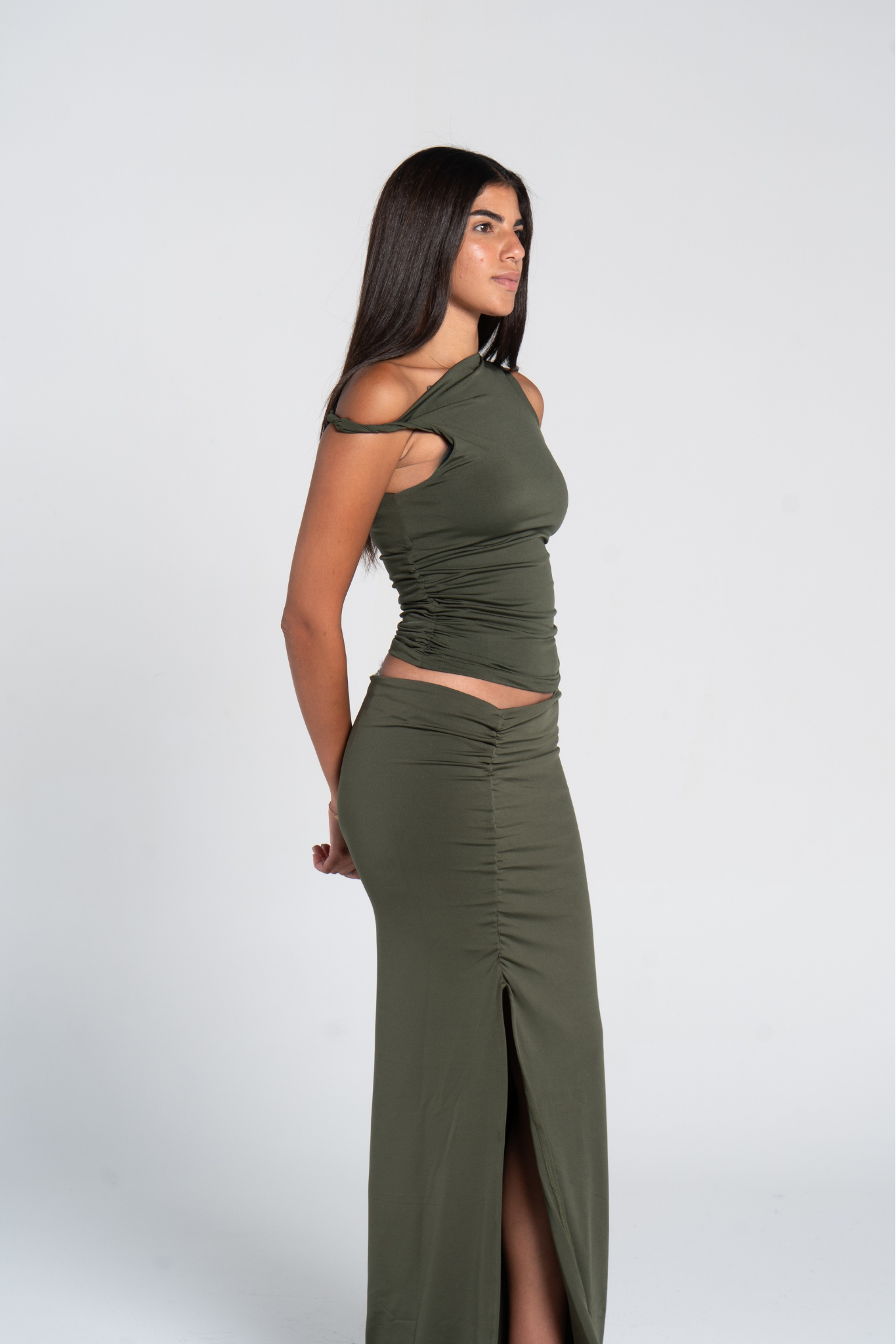 RUCHED TWISTED TOP