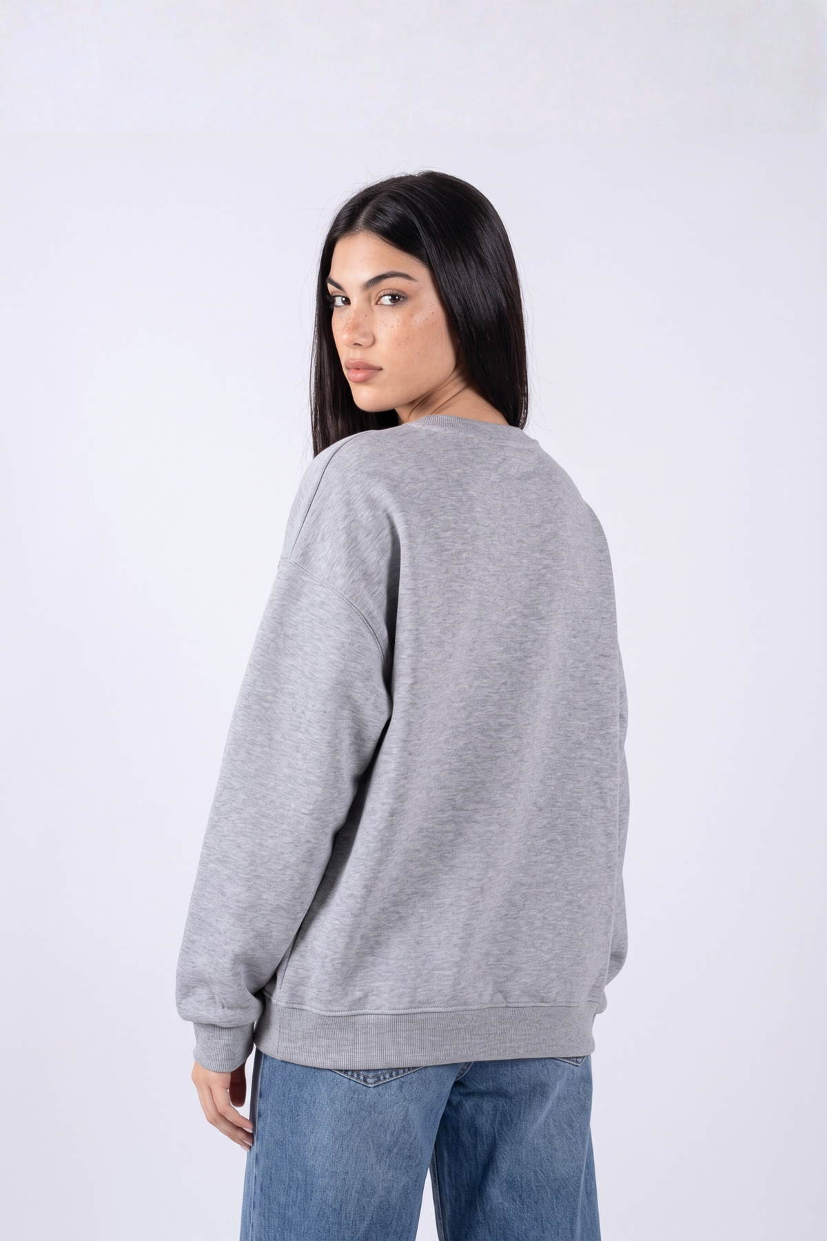 REFINED OVERSIZED CREW NECK