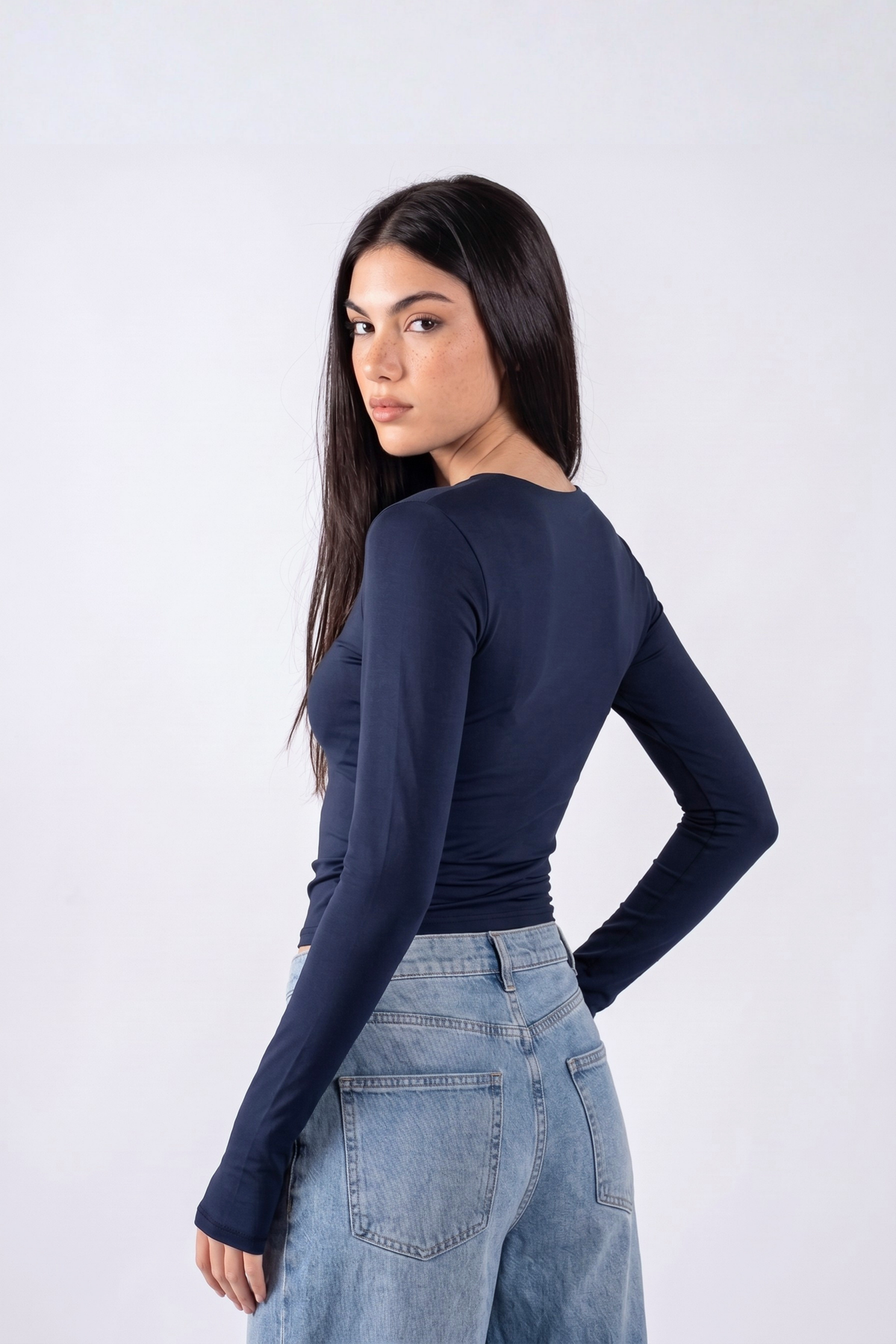 REFINED LONG-SLEEVE ZIPPER
