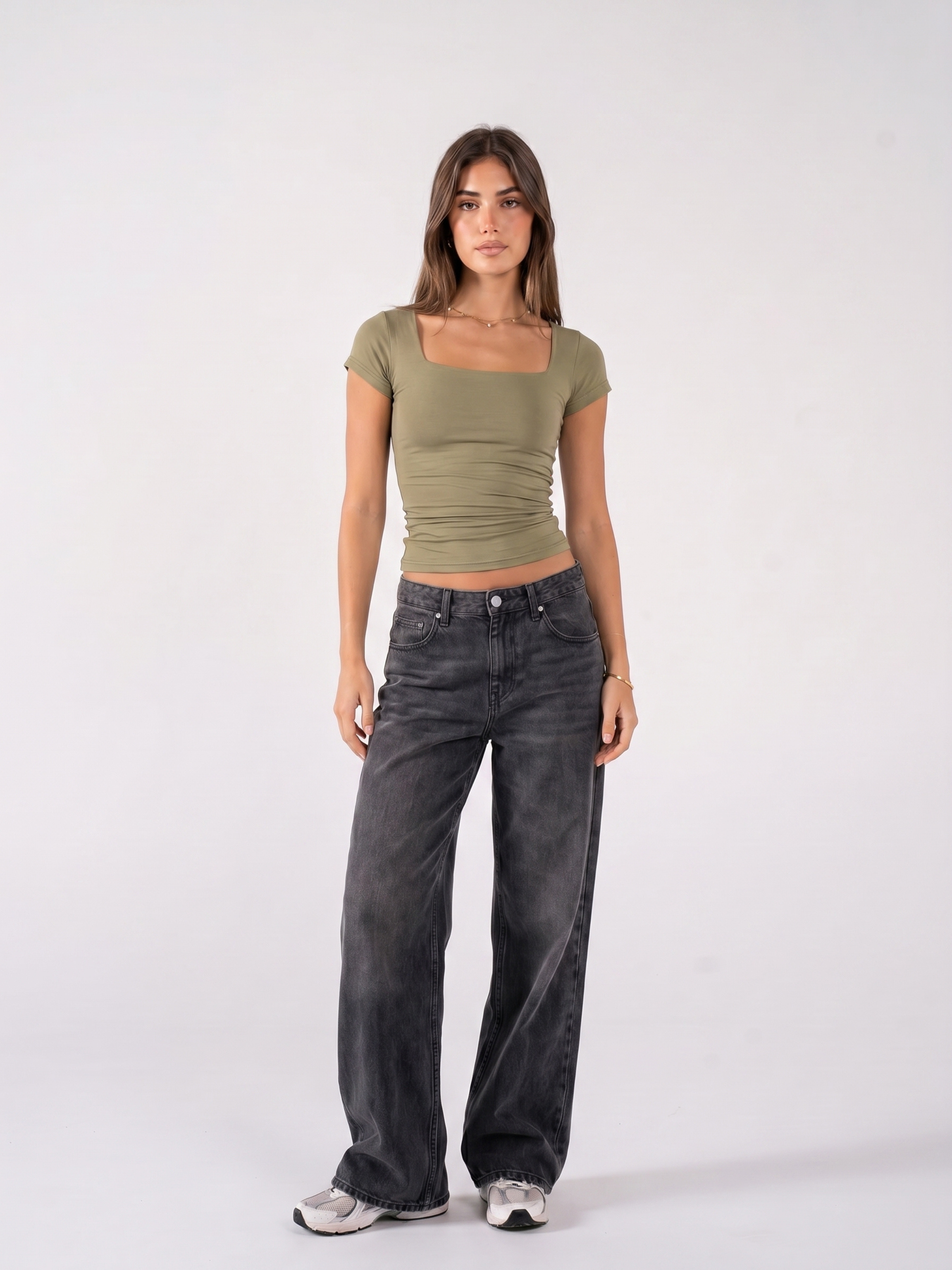 REFINED COTTON SHORT-SLEEVE SQUARE NECK