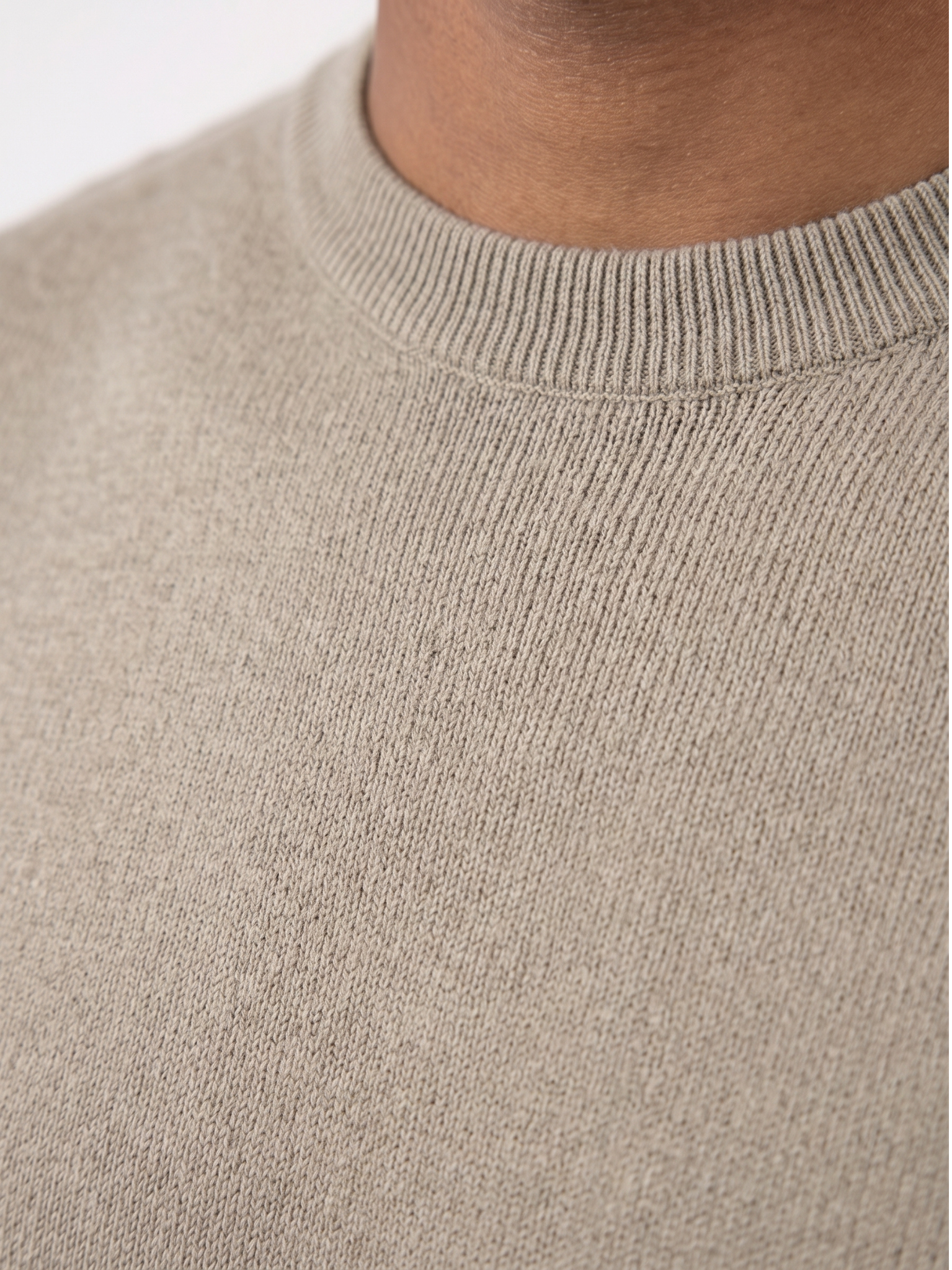 REFINED ROUND NECK COTTON KNIT T-SHIRT