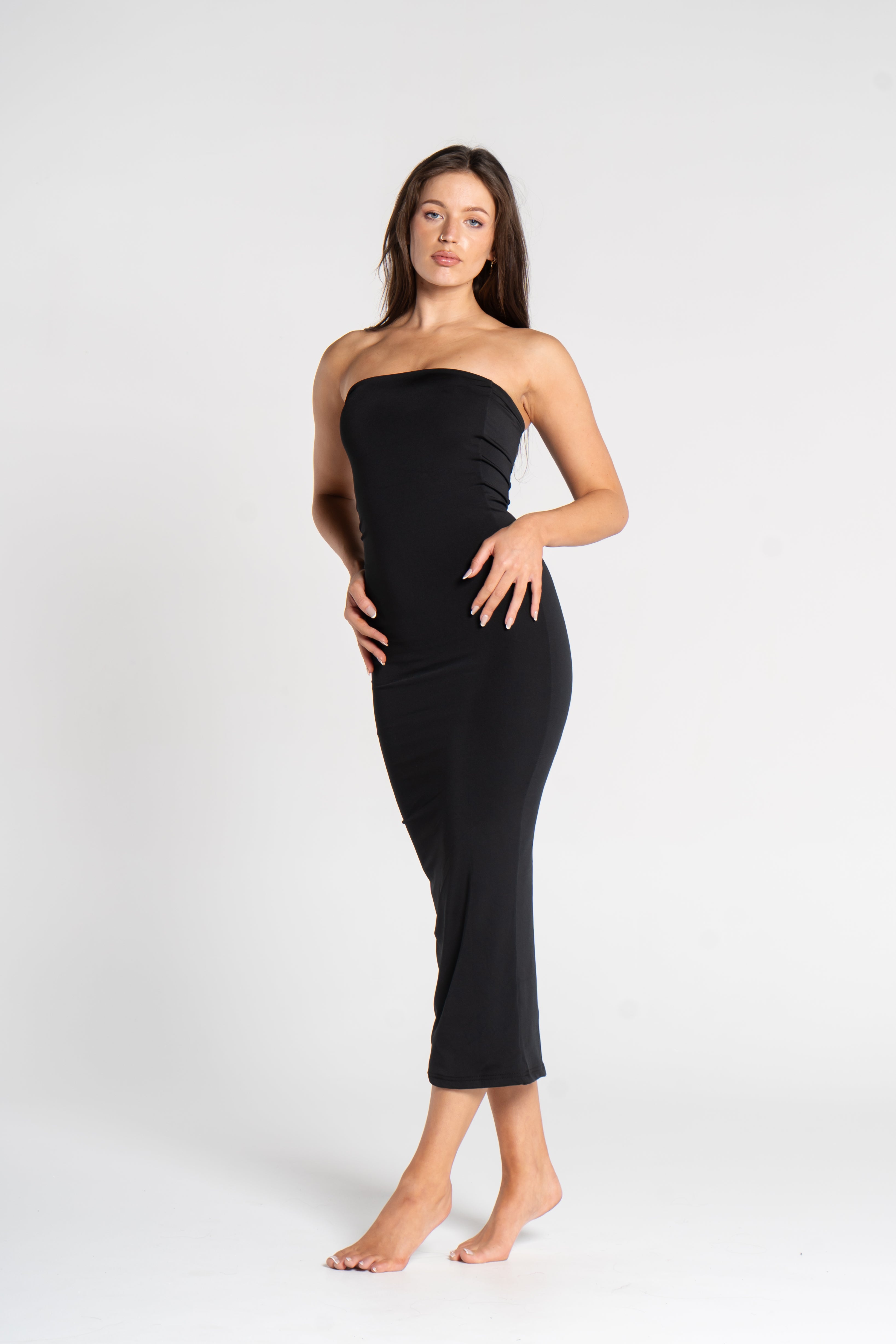 STRAPLESS DRESS