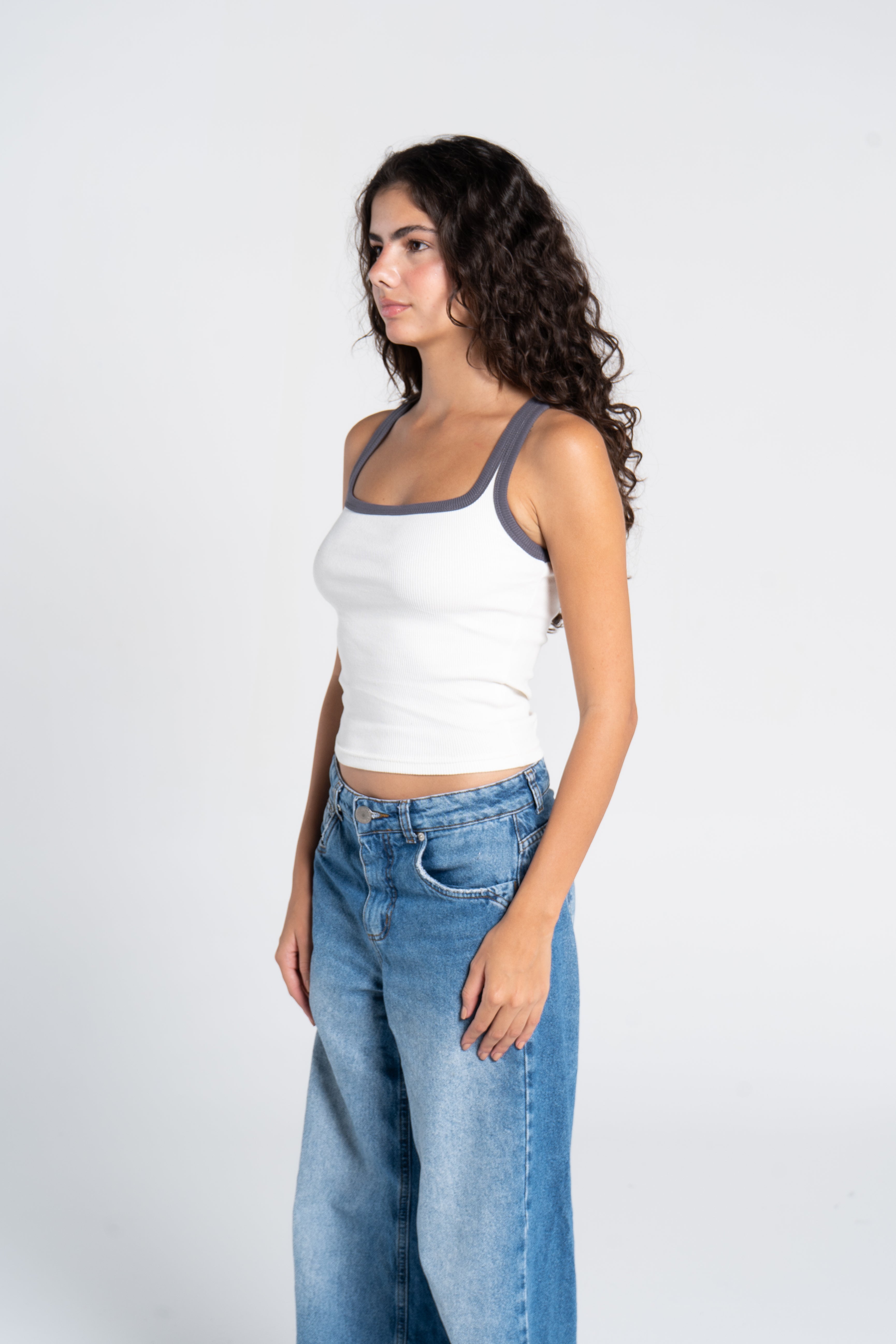 RIBBED SQUARE NECK TANK – COLORED STRAP