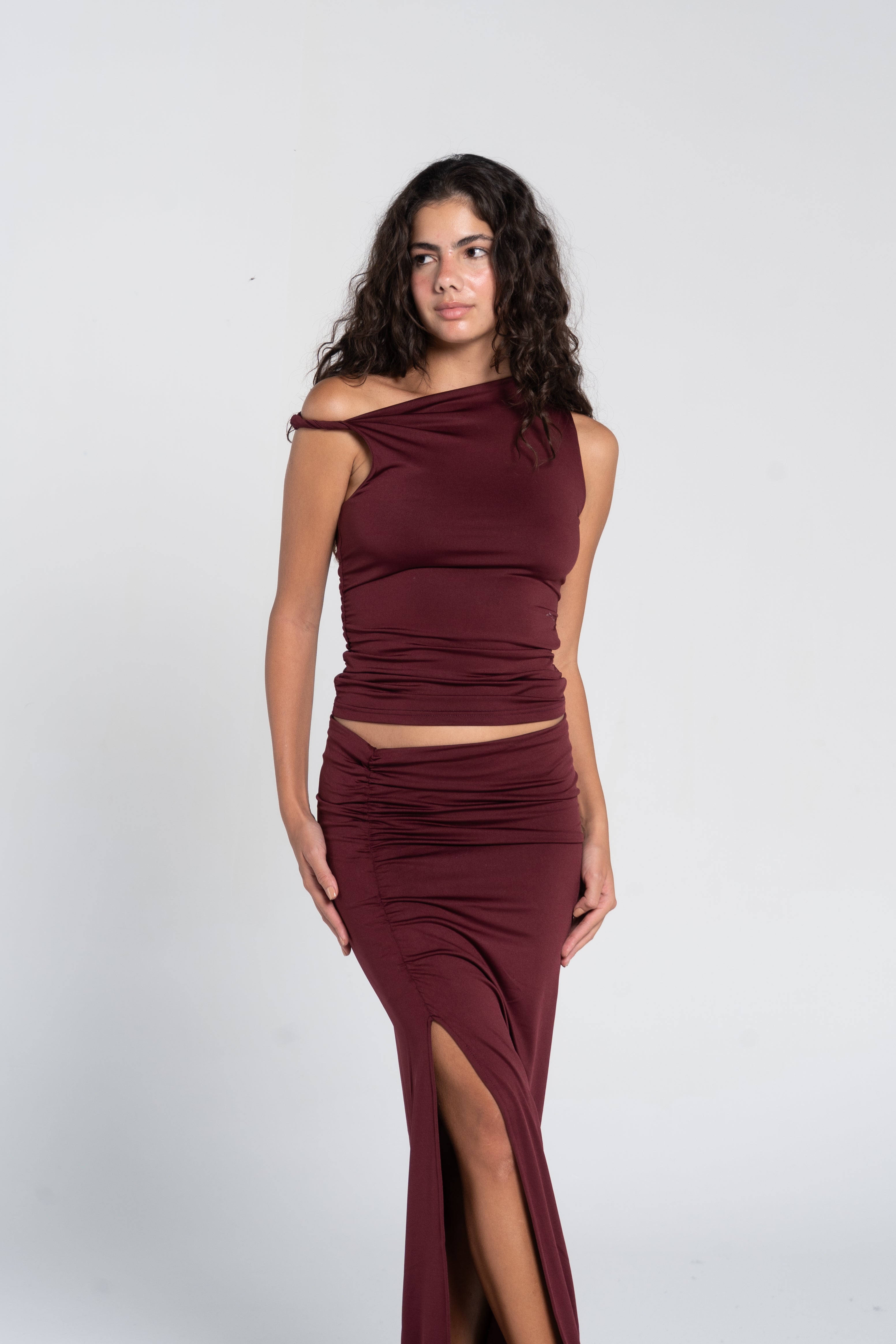 RUCHED TWISTED TOP