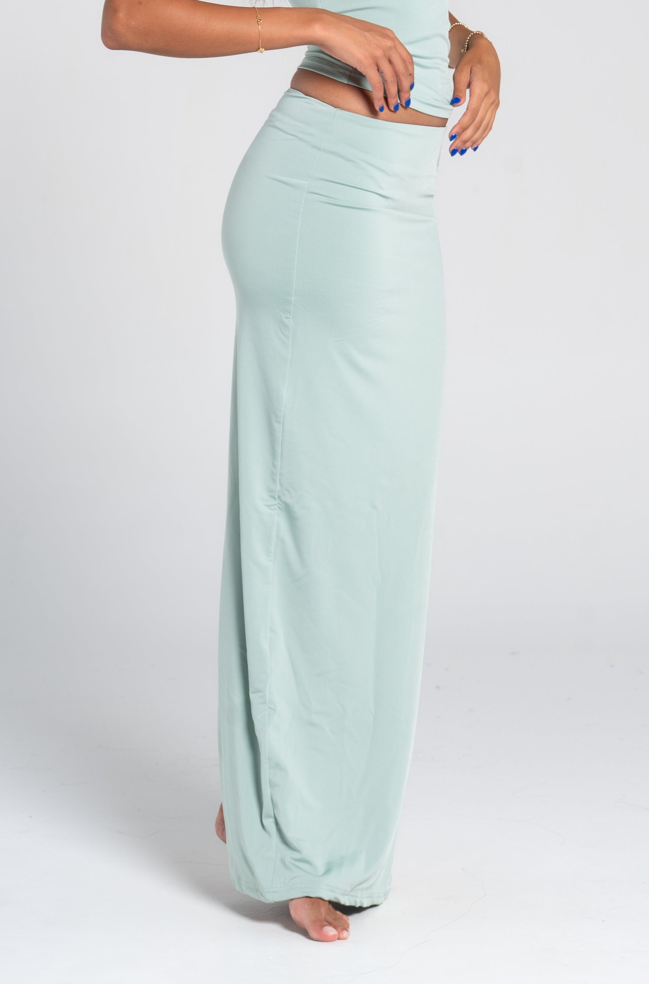LONG SKIRT