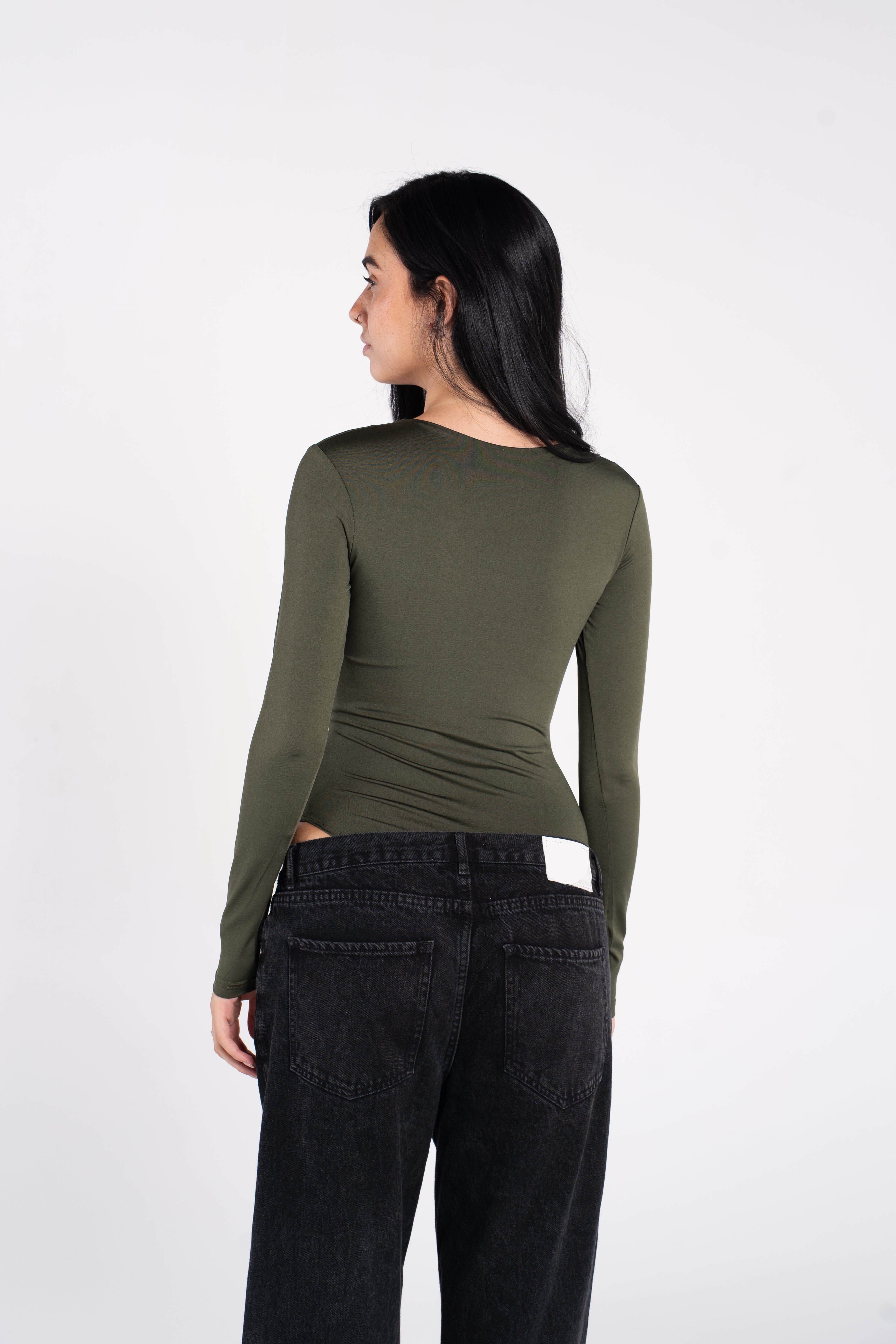 ROUND NECK LONG SLEEVE BODYSUIT