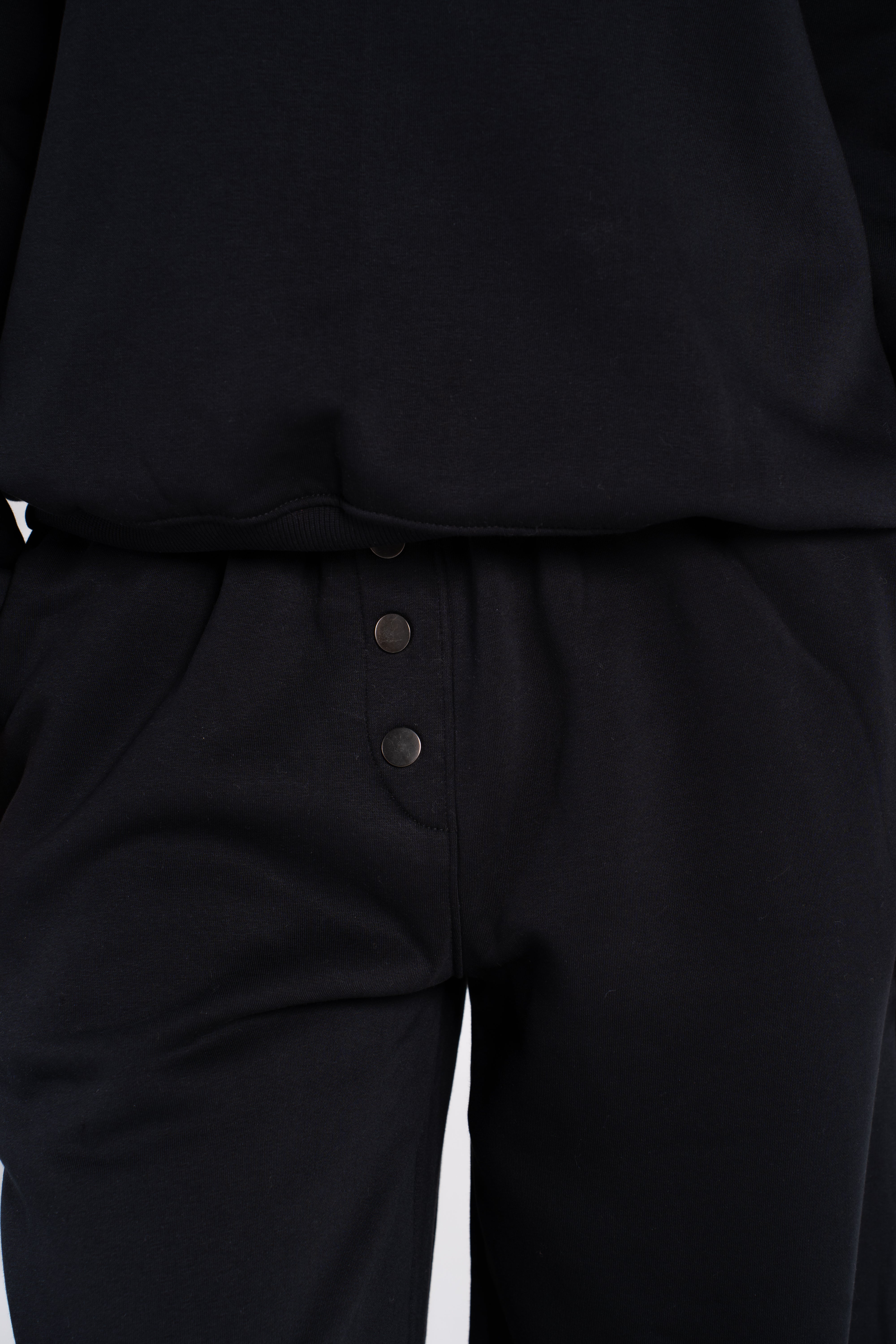 BUTTONS STRAIGHT LEG