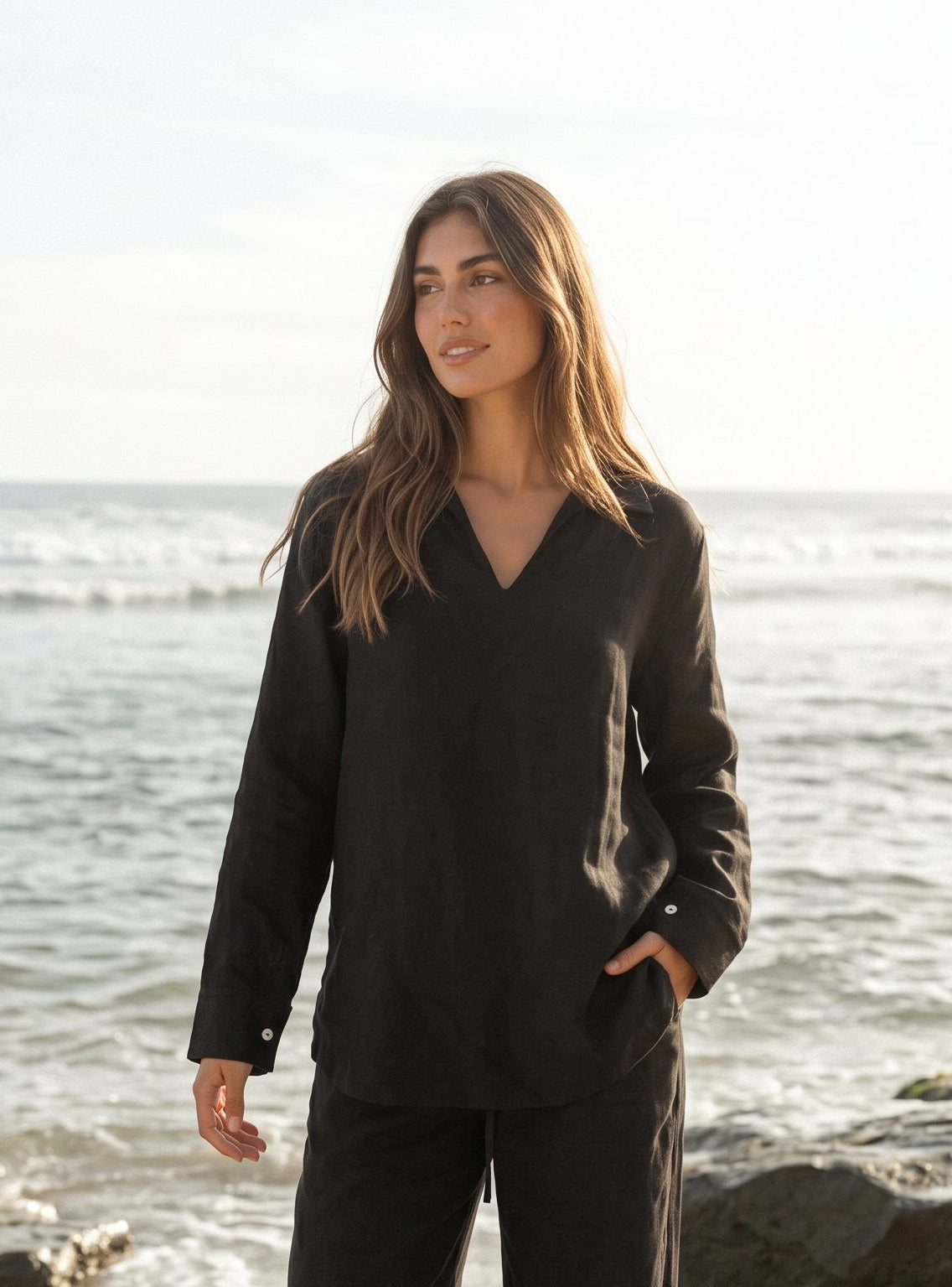 REFINED LINEN POLO BLOUSE