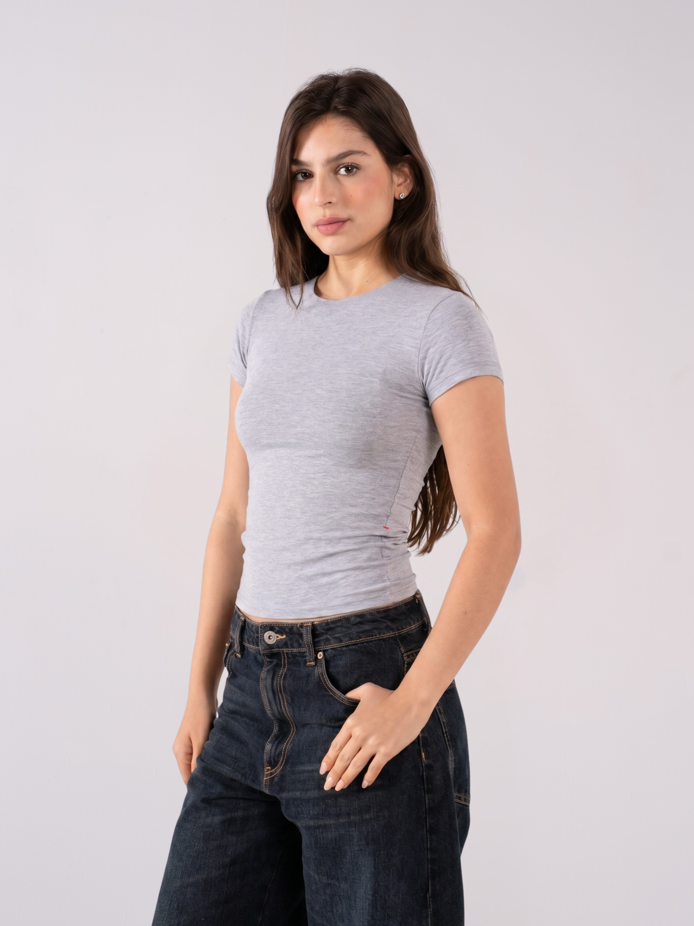 REFINED COTTON SHORT-SLEEVE ROUND NECK