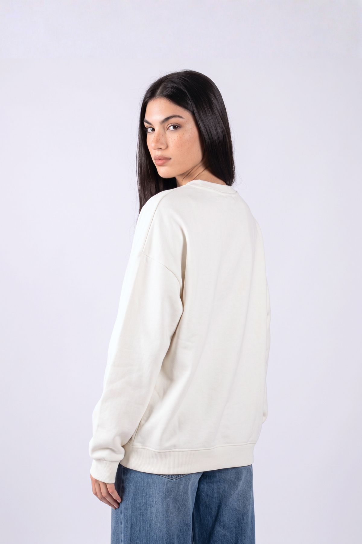 REFINED OVERSIZED CREW NECK